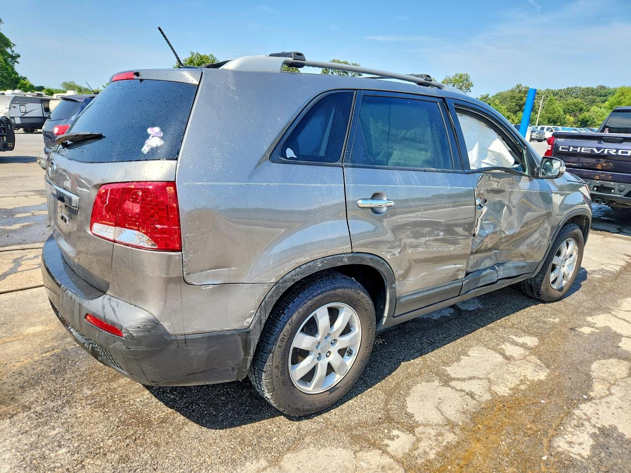 2013 Kia Sorento Lx Silver vin: 5XYKT3A69DG347427
