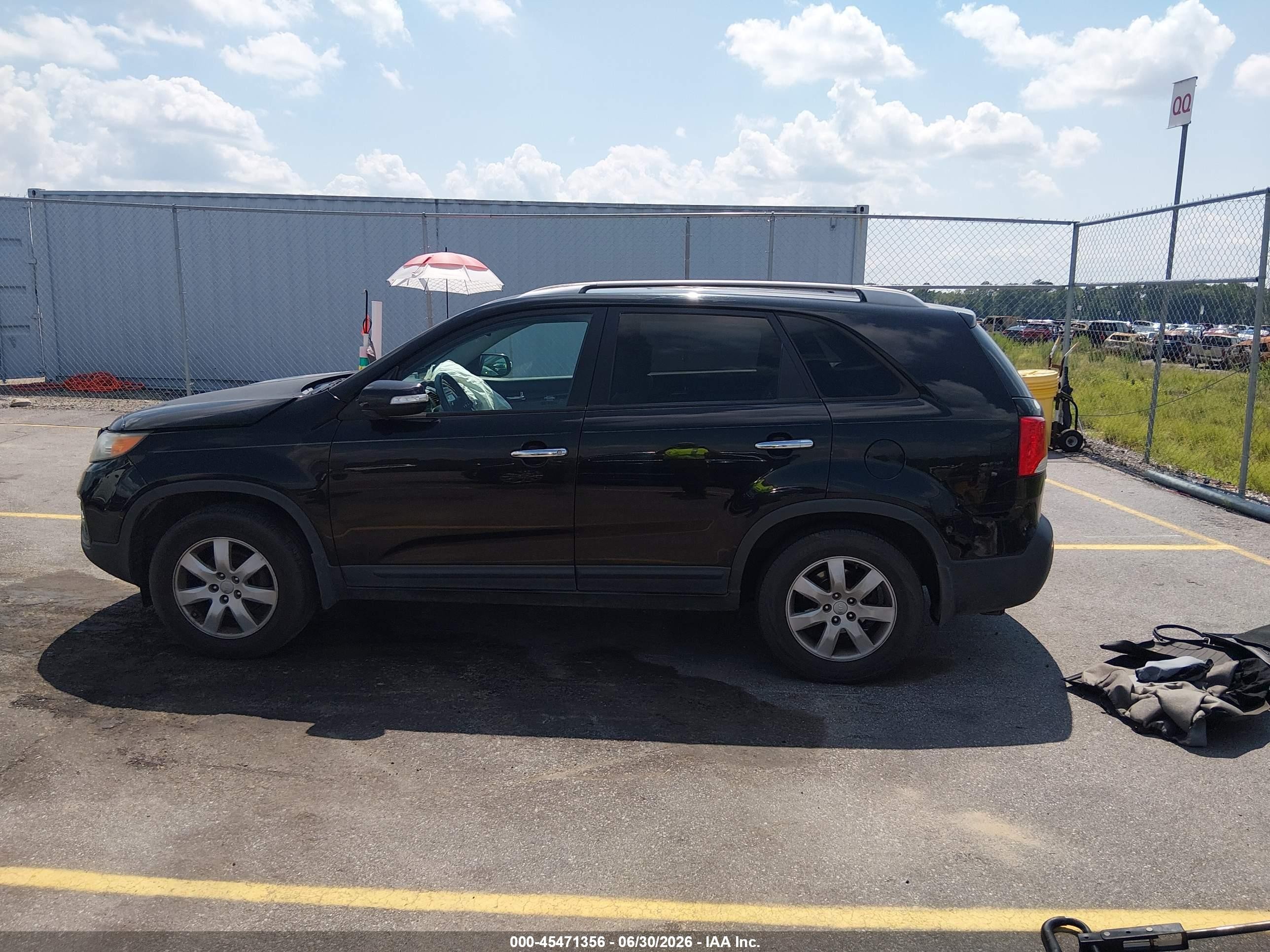 2013 Kia Sorento Lx Black vin: 5XYKT3A69DG357102