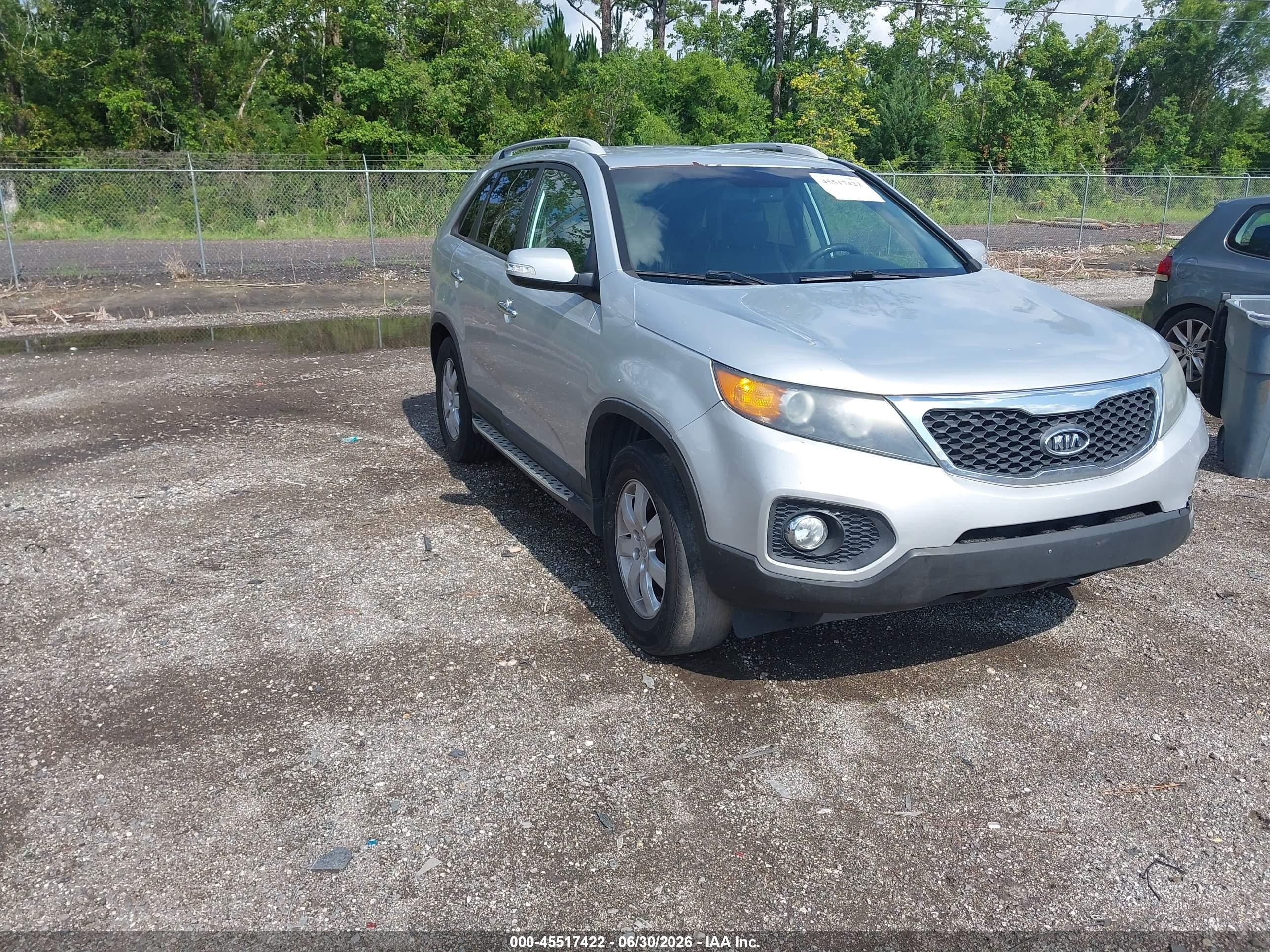 2013 Kia Sorento Lx Серебряный vin: 5XYKT3A69DG407626
