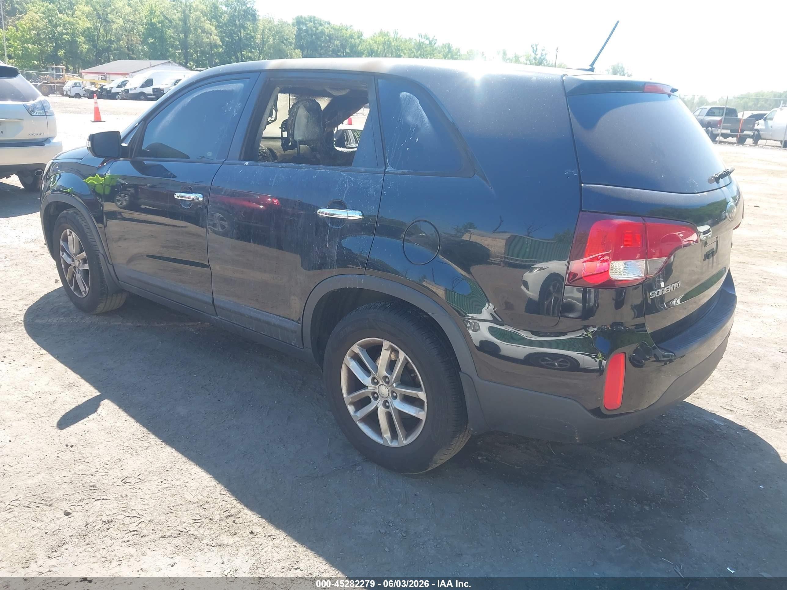 2014 Kia Sorento Lx Черный vin: 5XYKT3A69EG487253