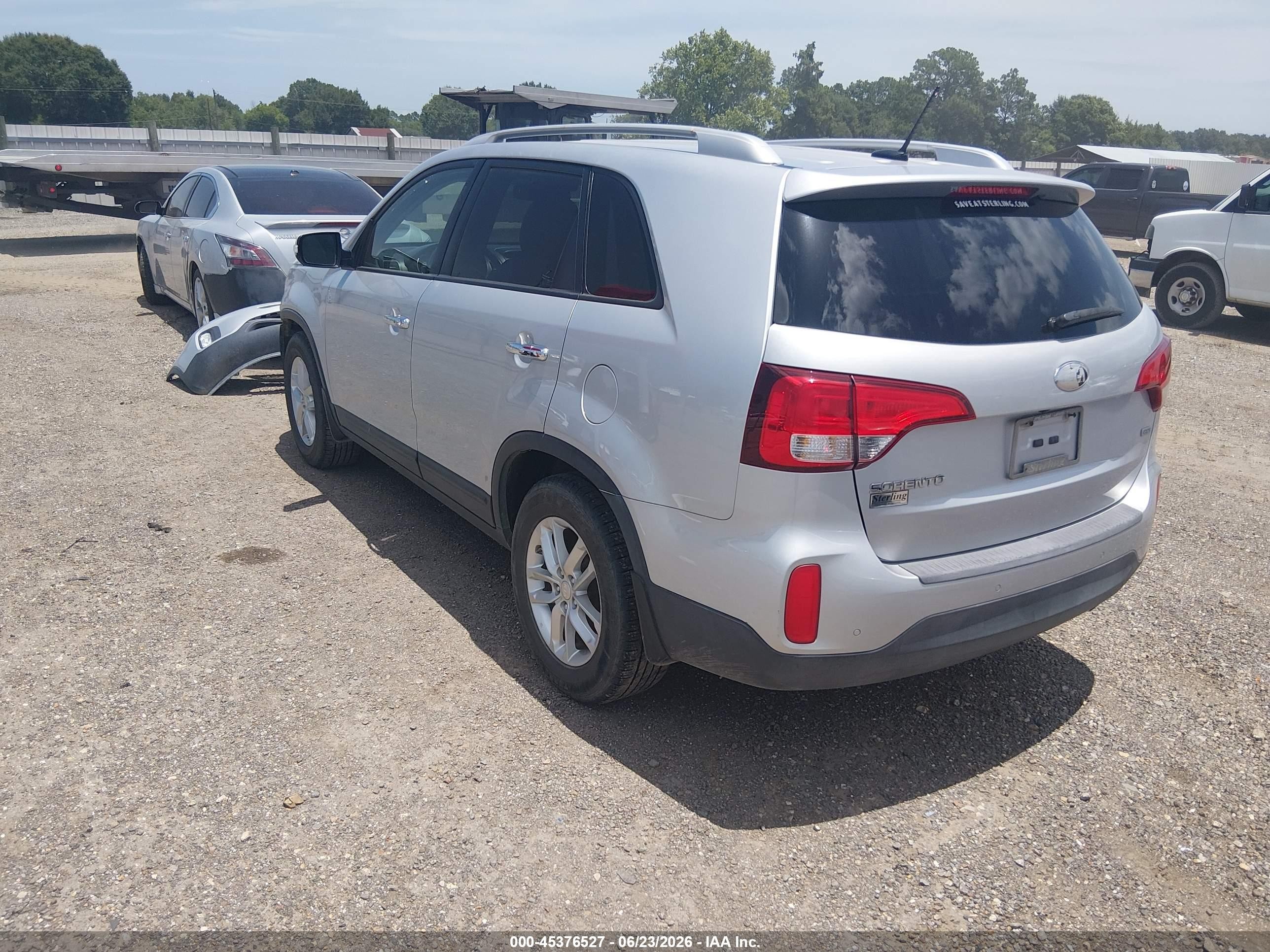 2014 Kia Sorento Lx Silver vin: 5XYKT3A69EG546673