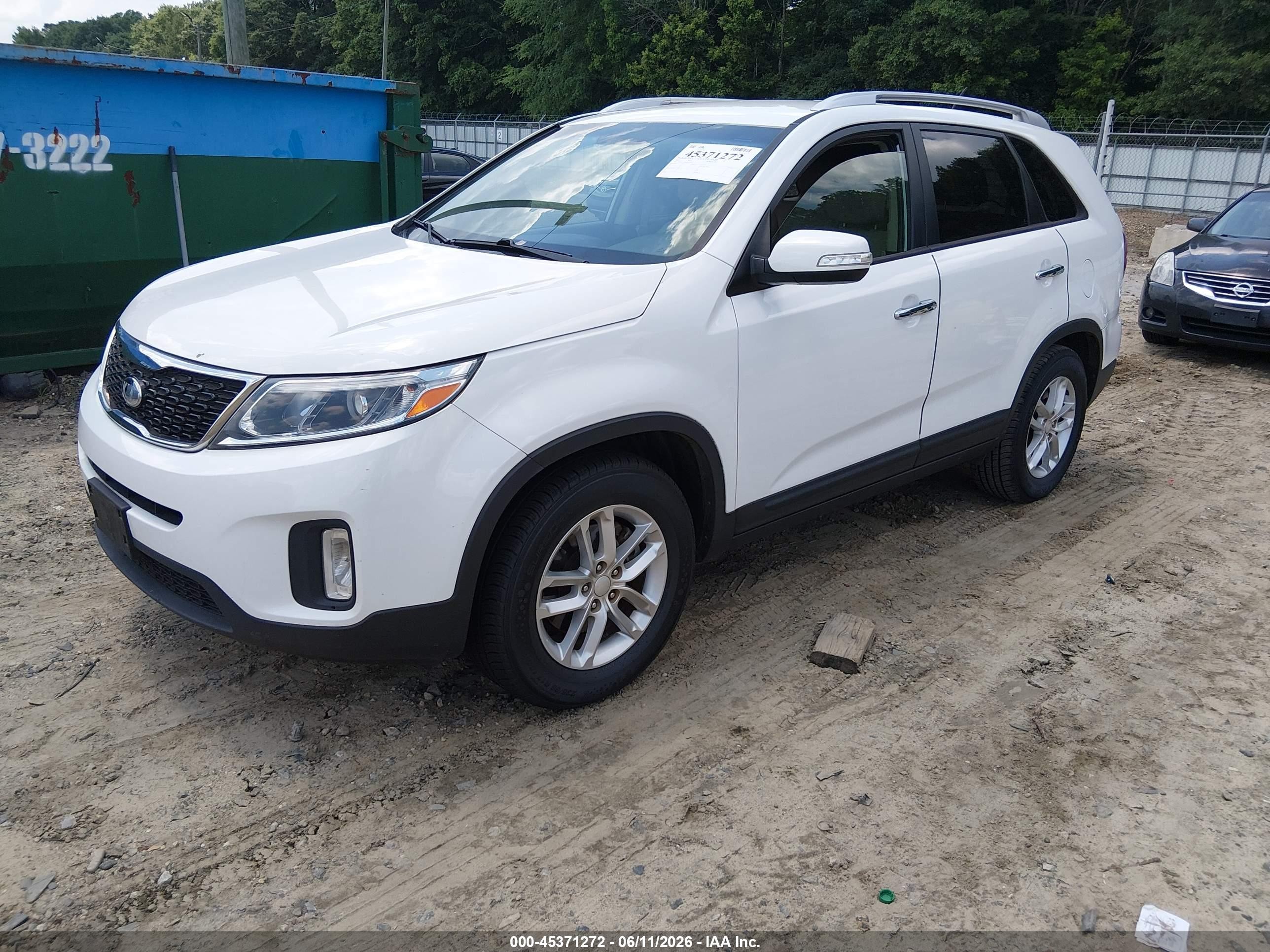 2015 Kia Sorento Lx White vin: 5XYKT3A69FG555343