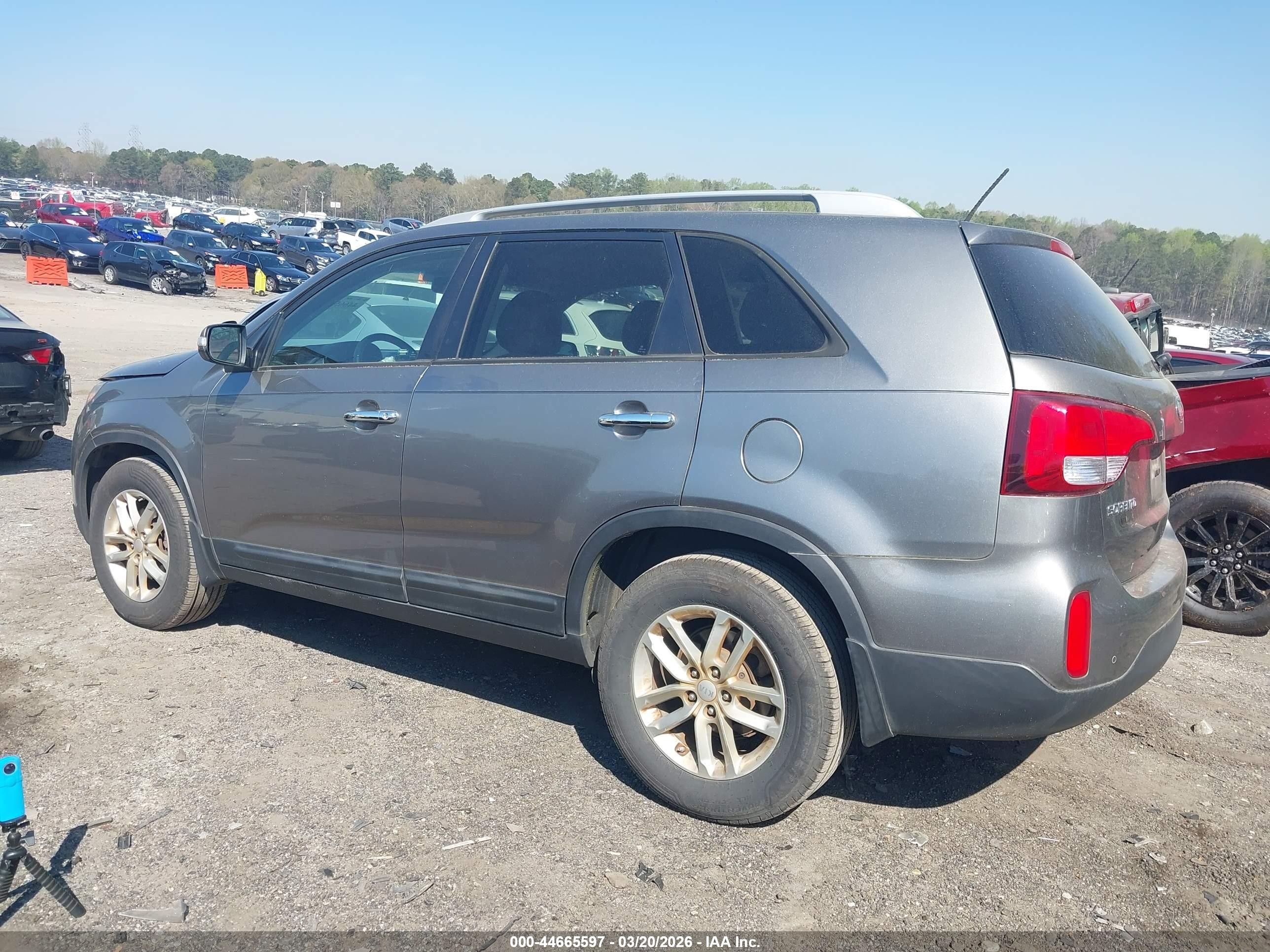 2015 Kia Sorento Lx Gray vin: 5XYKT3A69FG560767