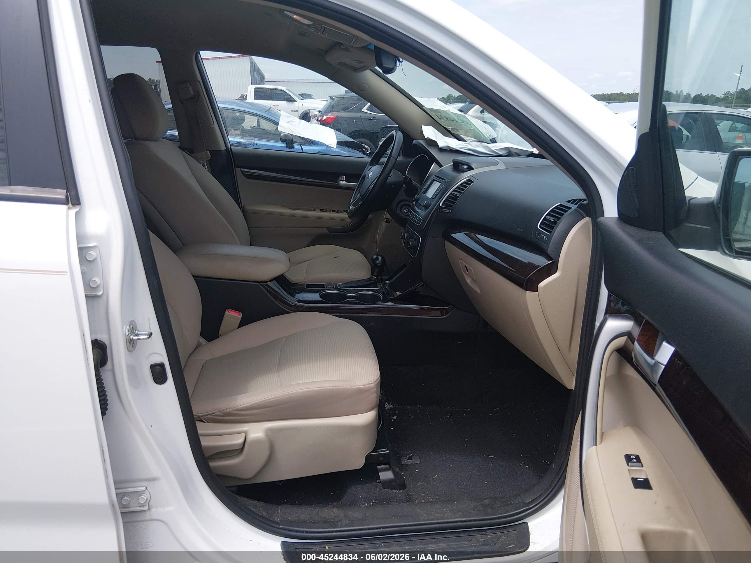 2015 Kia Sorento Lx White vin: 5XYKT3A69FG560915