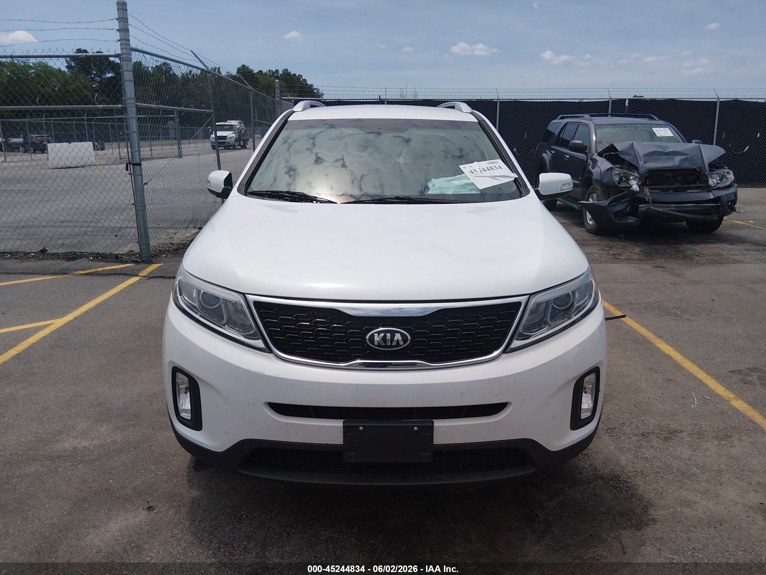 2015 Kia Sorento Lx White vin: 5XYKT3A69FG560915