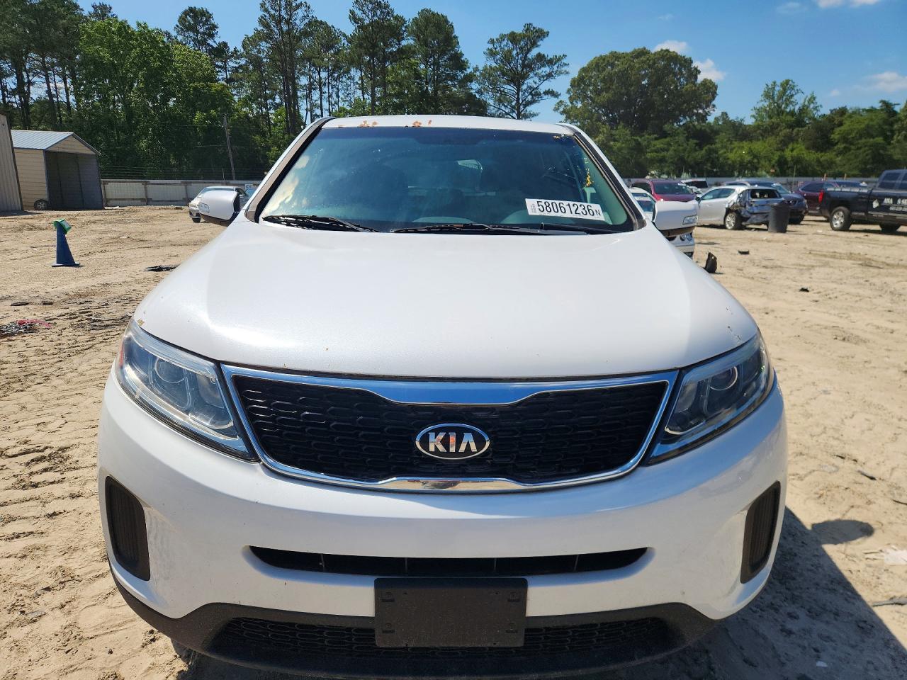 2015 Kia Sorento Lx White vin: 5XYKT3A69FG564978
