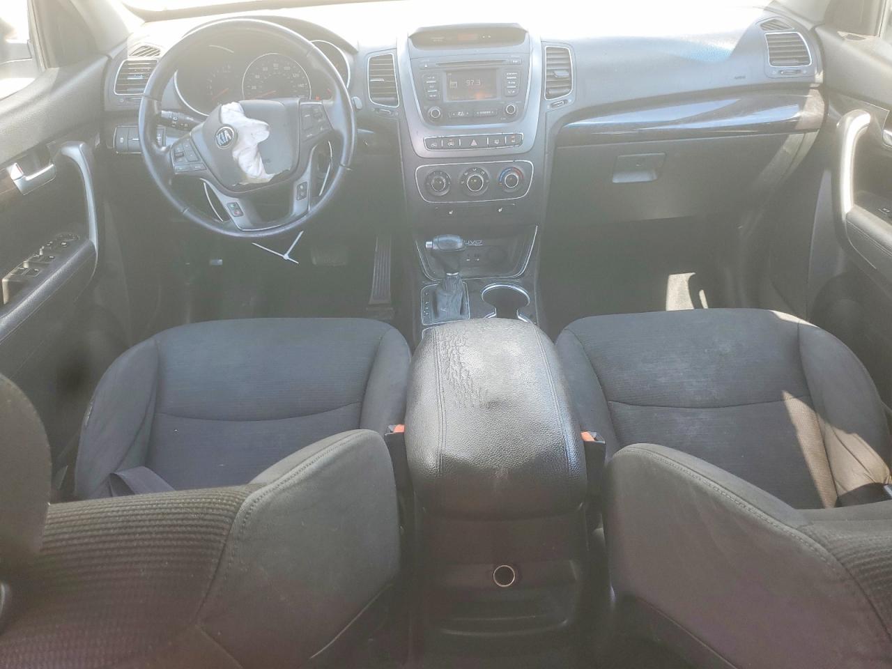 2015 Kia Sorento Lx White vin: 5XYKT3A69FG575723