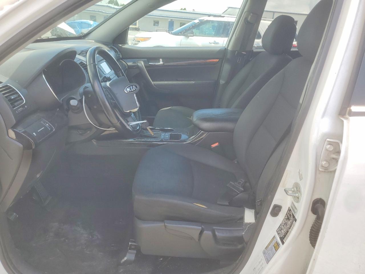 2015 Kia Sorento Lx White vin: 5XYKT3A69FG575723