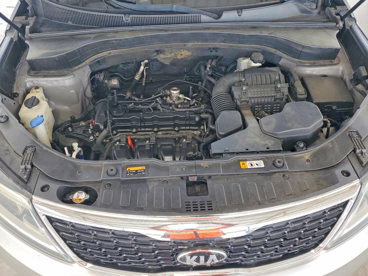 2015 Kia Sorento Lx Silver vin: 5XYKT3A69FG578038
