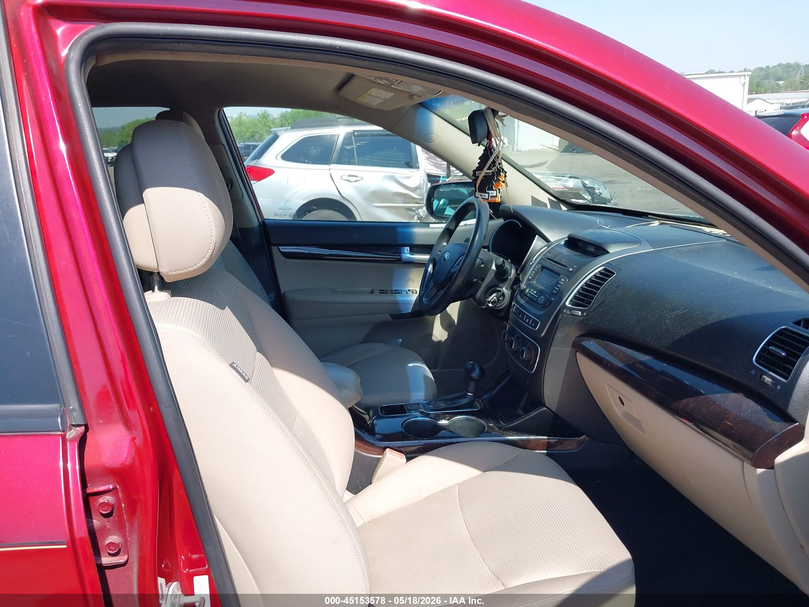 2015 Kia Sorento Lx Red vin: 5XYKT3A69FG609885