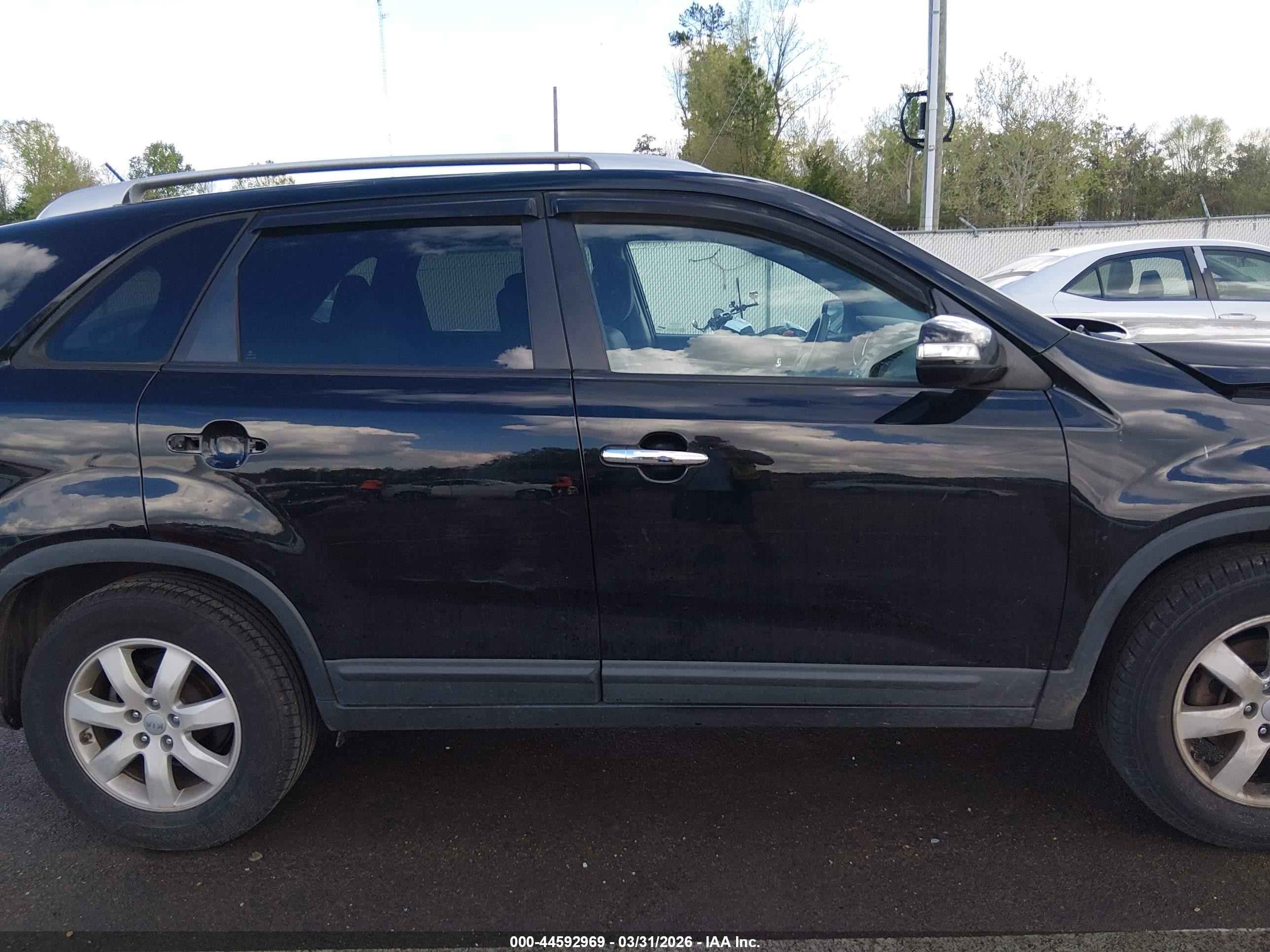 2012 Kia Sorento Lx Black vin: 5XYKT3A6XCG248940