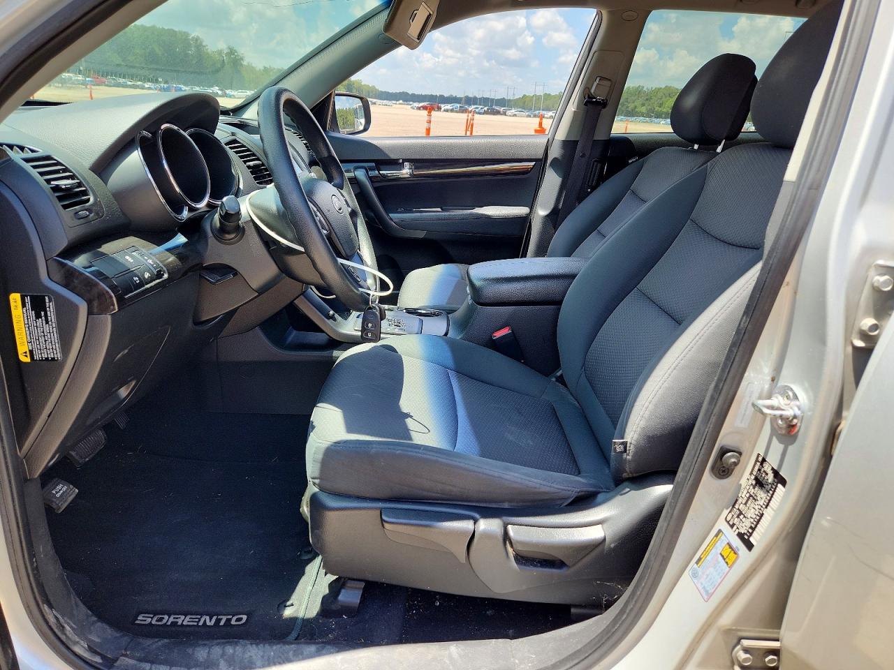 2013 Kia Sorento Lx Silver vin: 5XYKT3A6XDG381828