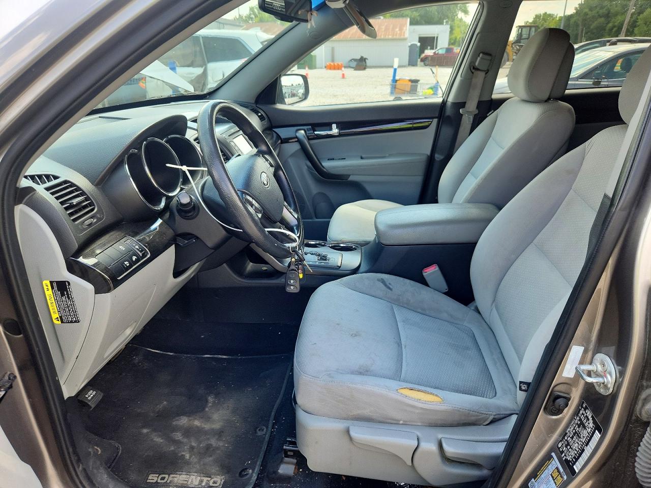2013 Kia Sorento Lx Серый vin: 5XYKT3A6XDG396667