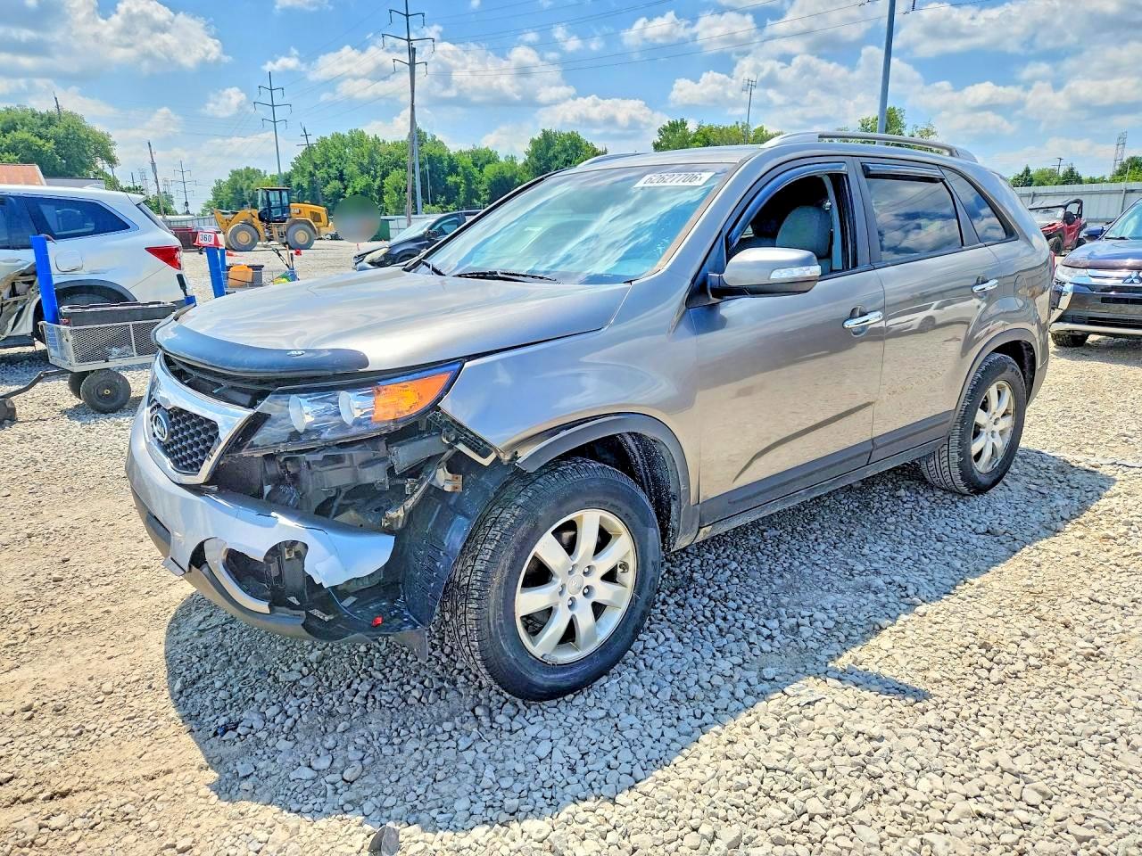2013 Kia Sorento Lx Серый vin: 5XYKT3A6XDG396667