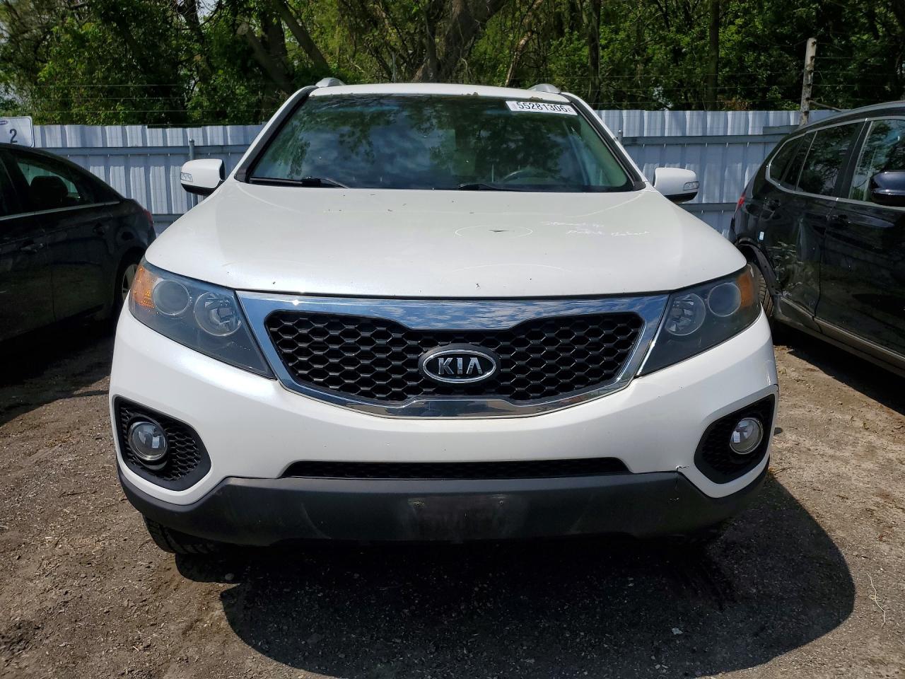 2013 Kia Sorento Lx Белый vin: 5XYKT3A6XDG411023