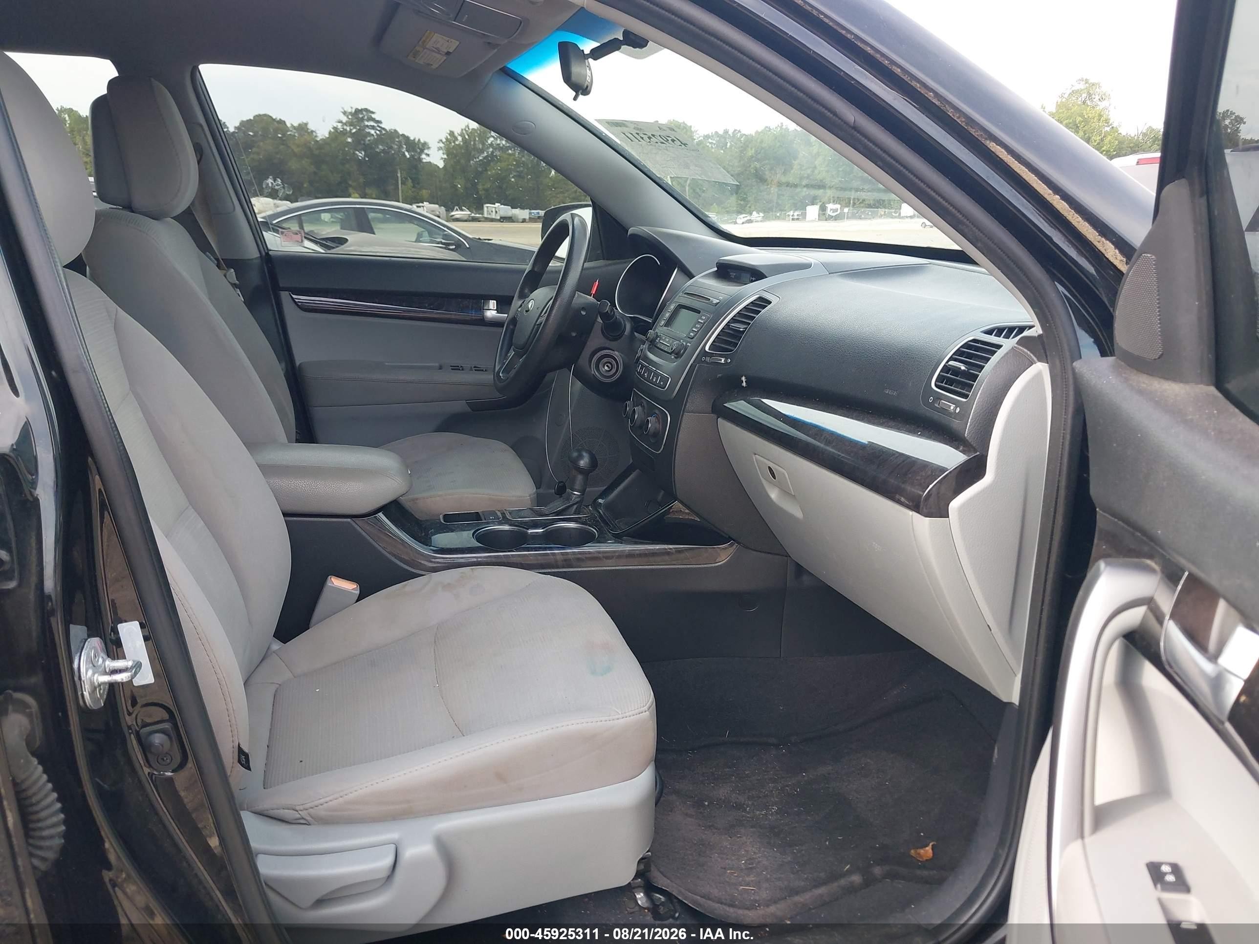 2014 Kia Sorento Lx Black vin: 5XYKT3A6XEG472387