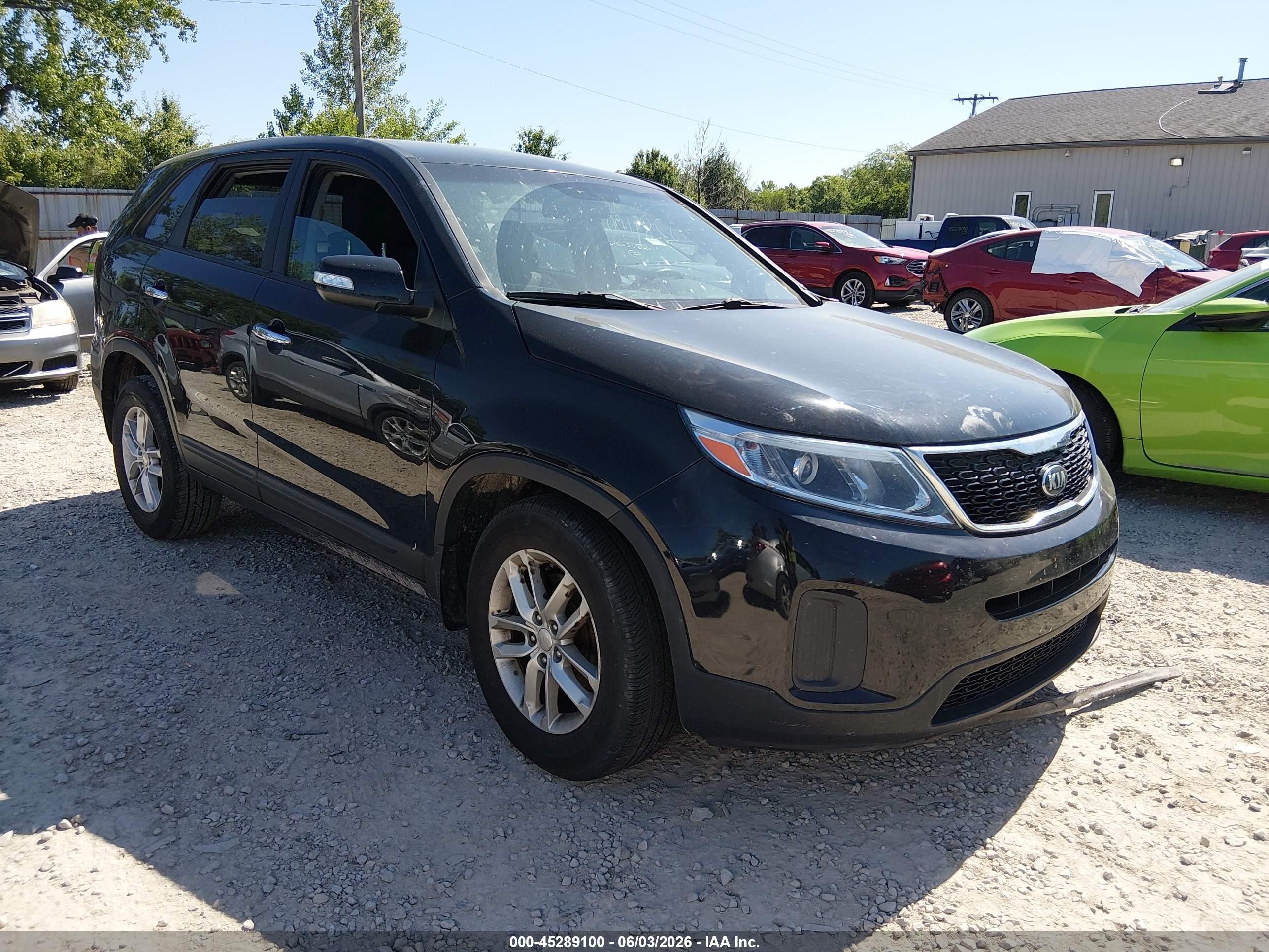 2014 Kia Sorento Lx Черный vin: 5XYKT3A6XEG508367
