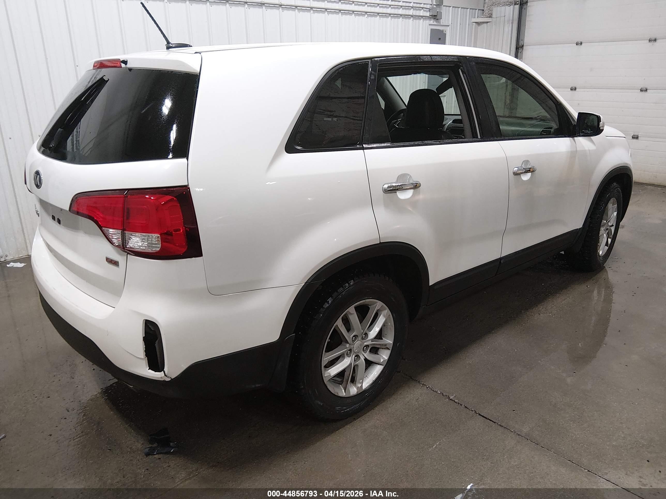 2014 Kia Sorento Lx White vin: 5XYKT3A6XEG535682