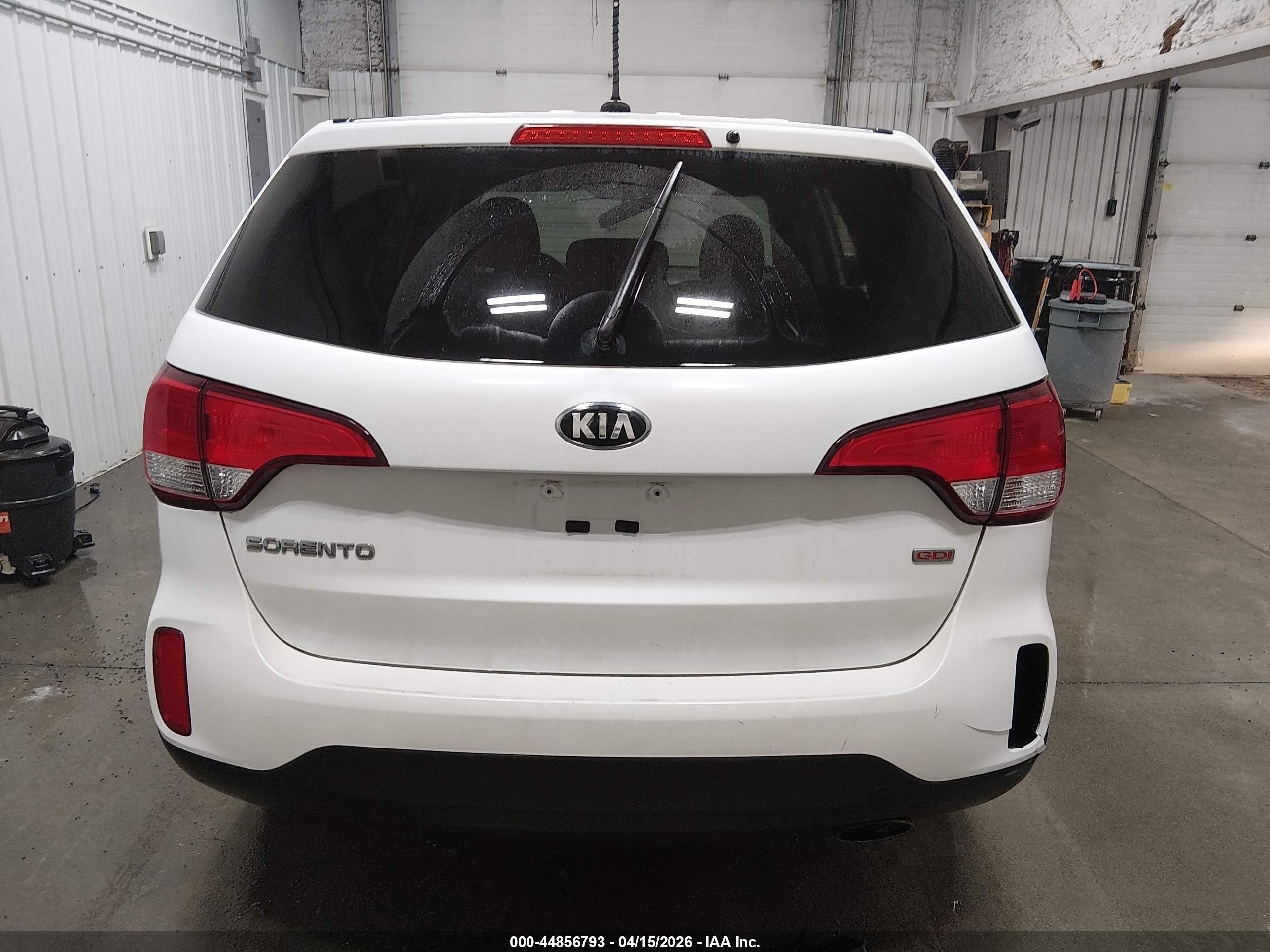 2014 Kia Sorento Lx White vin: 5XYKT3A6XEG535682
