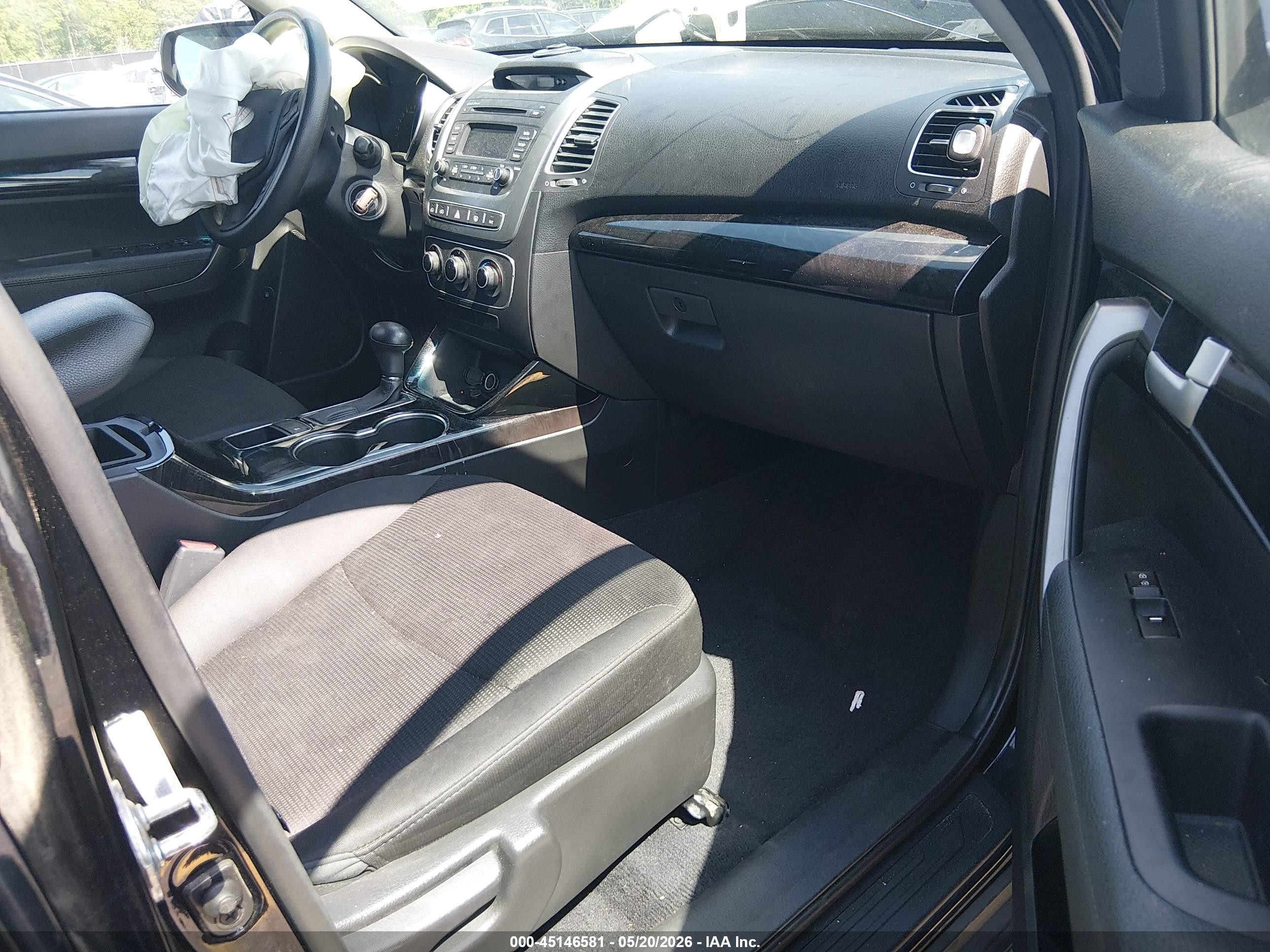 2015 Kia Sorento Lx Черный vin: 5XYKT3A6XFG591297