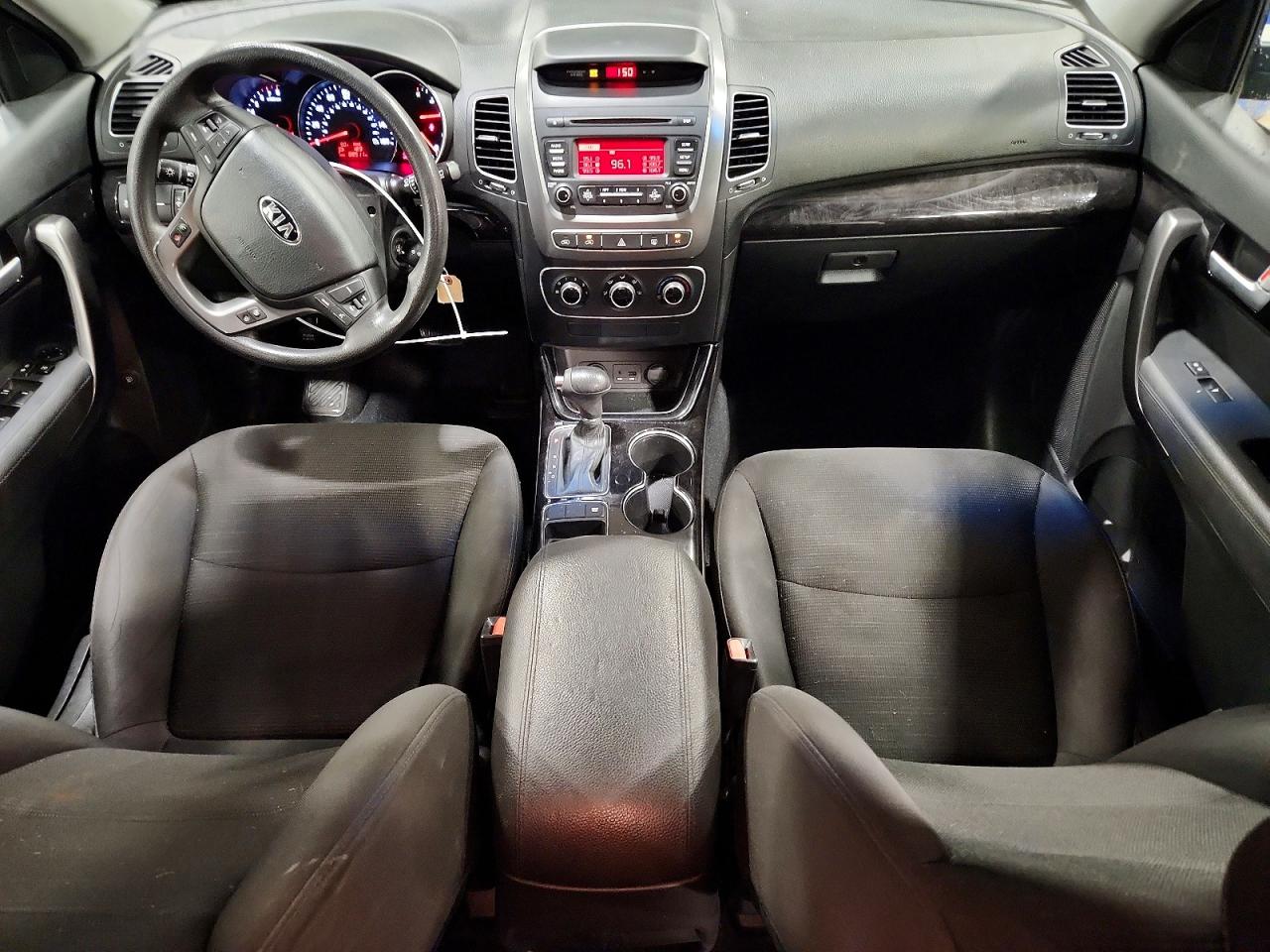 2015 Kia Sorento Lx Черный vin: 5XYKT3A6XFG592756