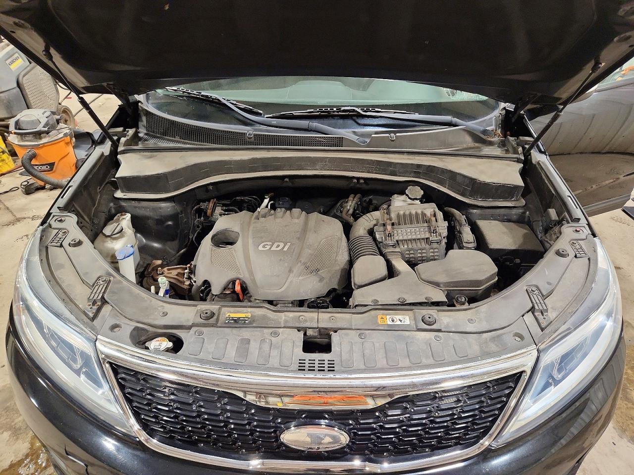 2015 Kia Sorento Lx Черный vin: 5XYKT3A6XFG592756