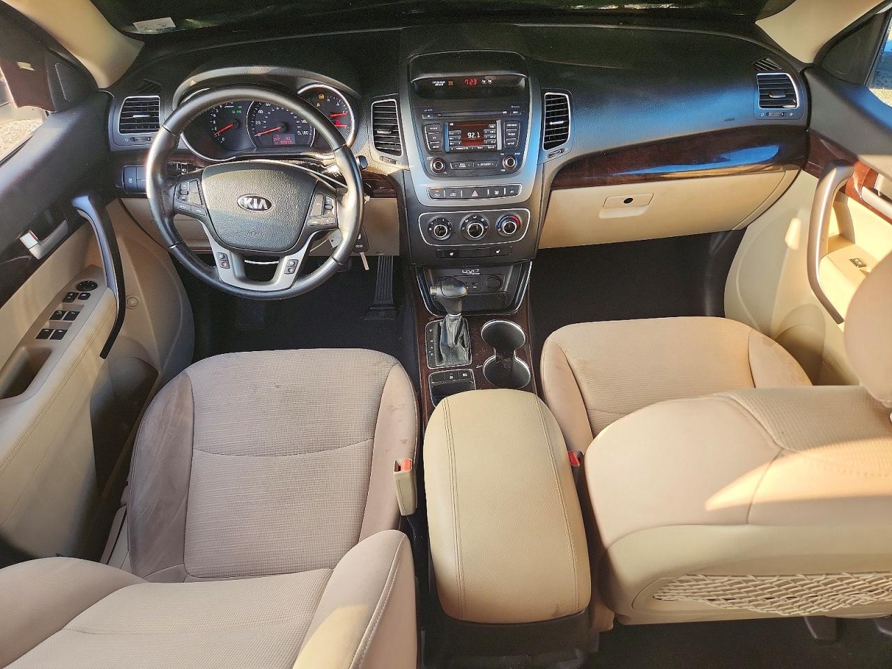 2015 Kia Sorento Lx White vin: 5XYKT3A6XFG593146