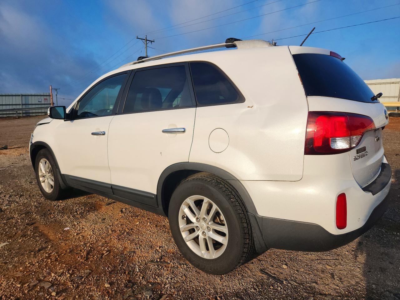 2015 Kia Sorento Lx White vin: 5XYKT3A6XFG593146