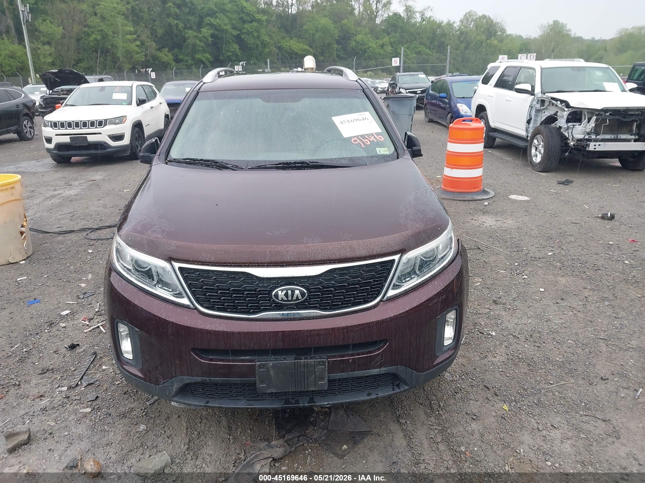 2015 Kia Sorento Lx Burgundy vin: 5XYKT3A6XFG653779