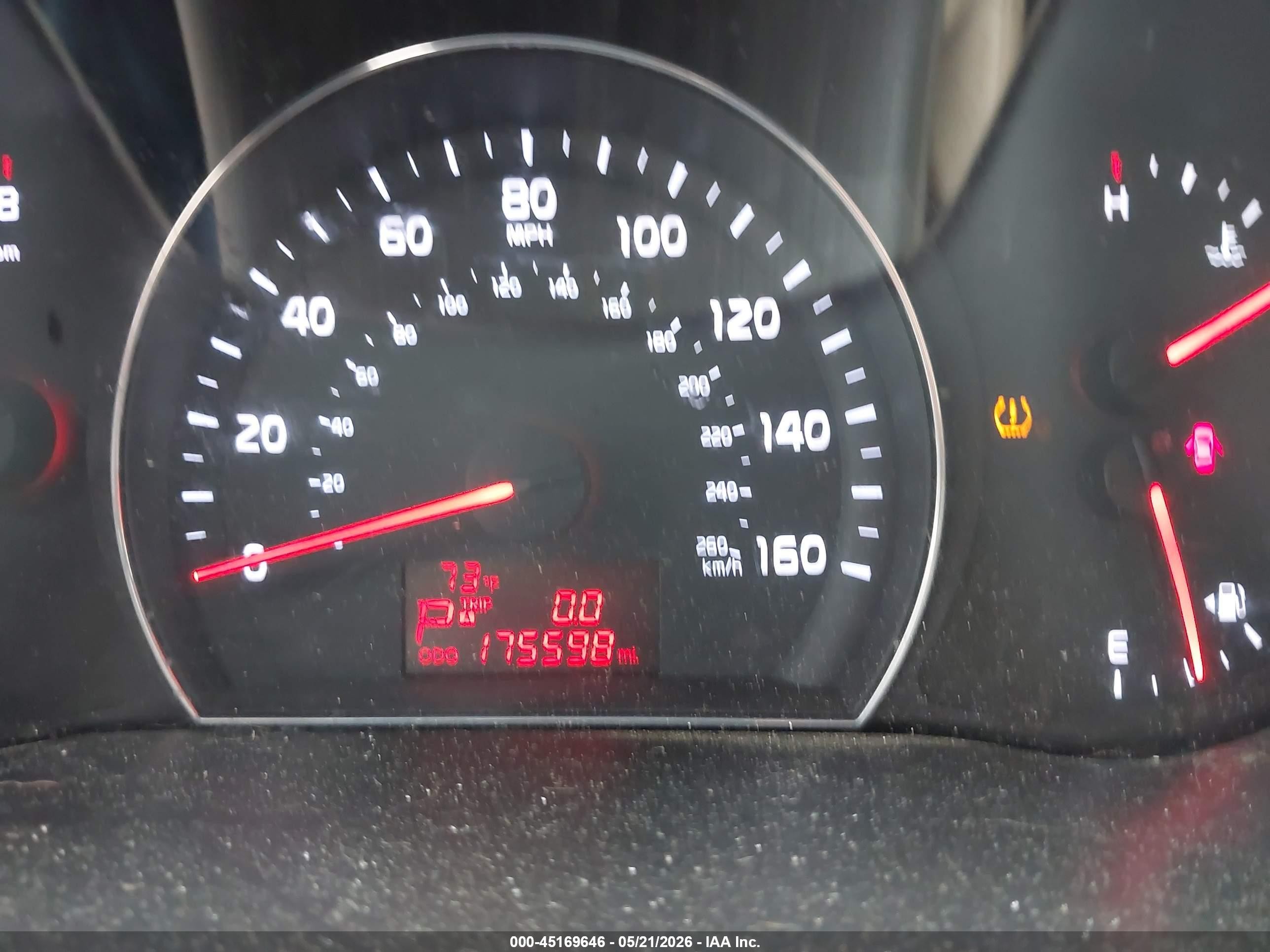 2015 Kia Sorento Lx Burgundy vin: 5XYKT3A6XFG653779