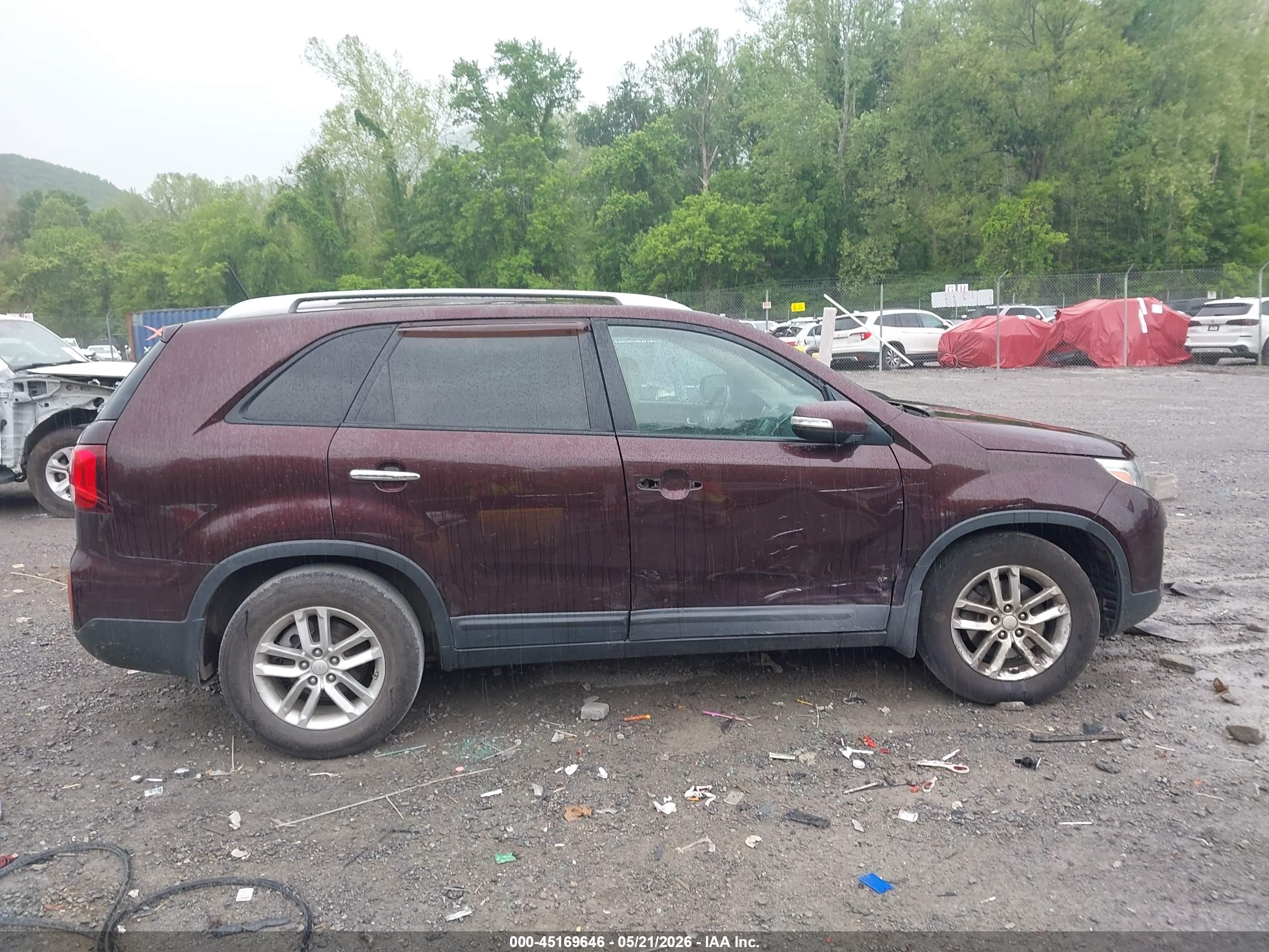 2015 Kia Sorento Lx Burgundy vin: 5XYKT3A6XFG653779