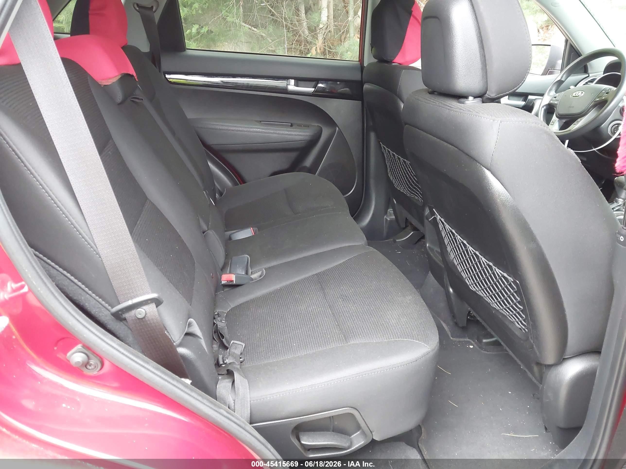 2015 Kia Sorento Lx Red vin: 5XYKT3A6XFG661414