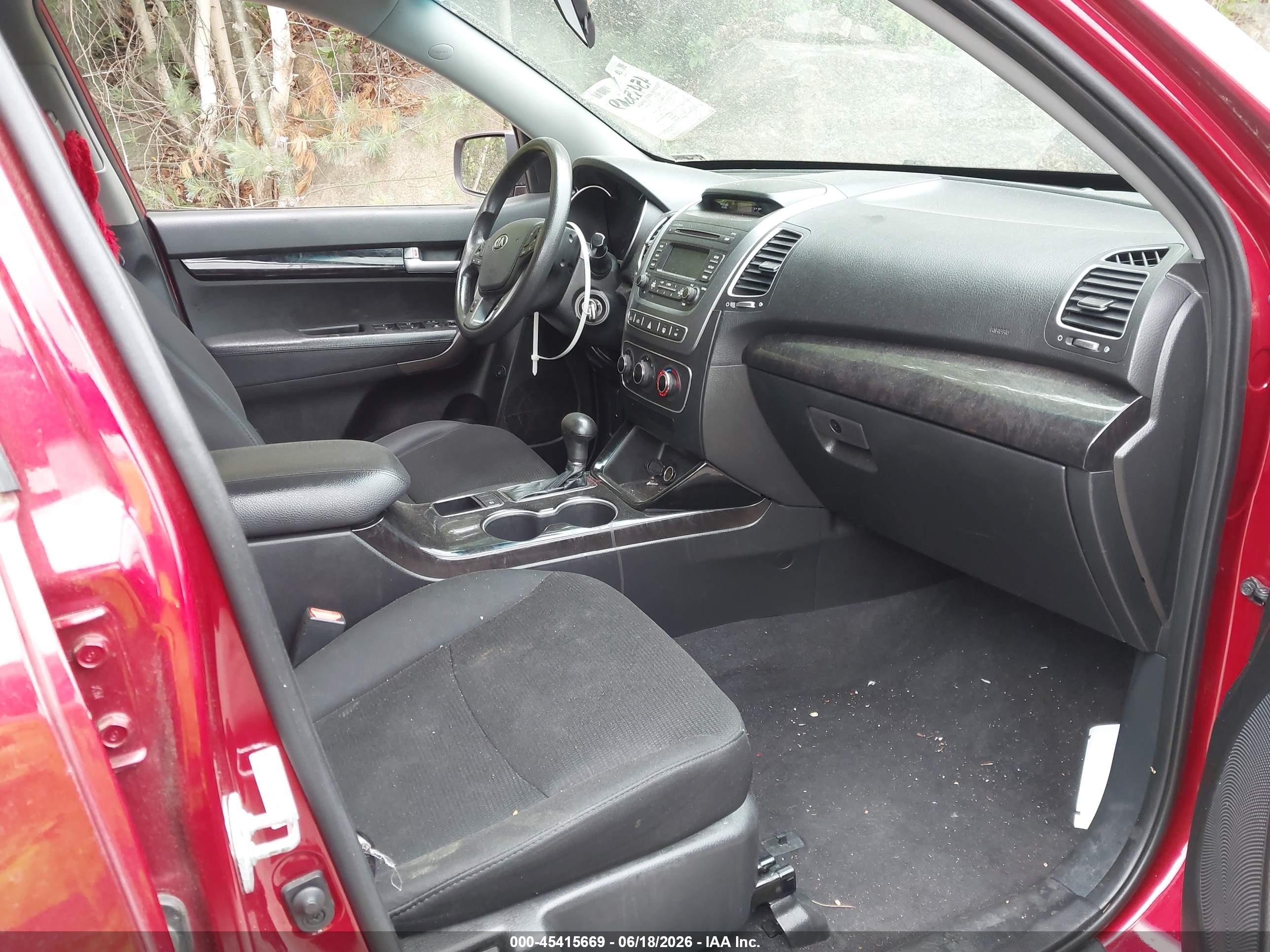 2015 Kia Sorento Lx Red vin: 5XYKT3A6XFG661414