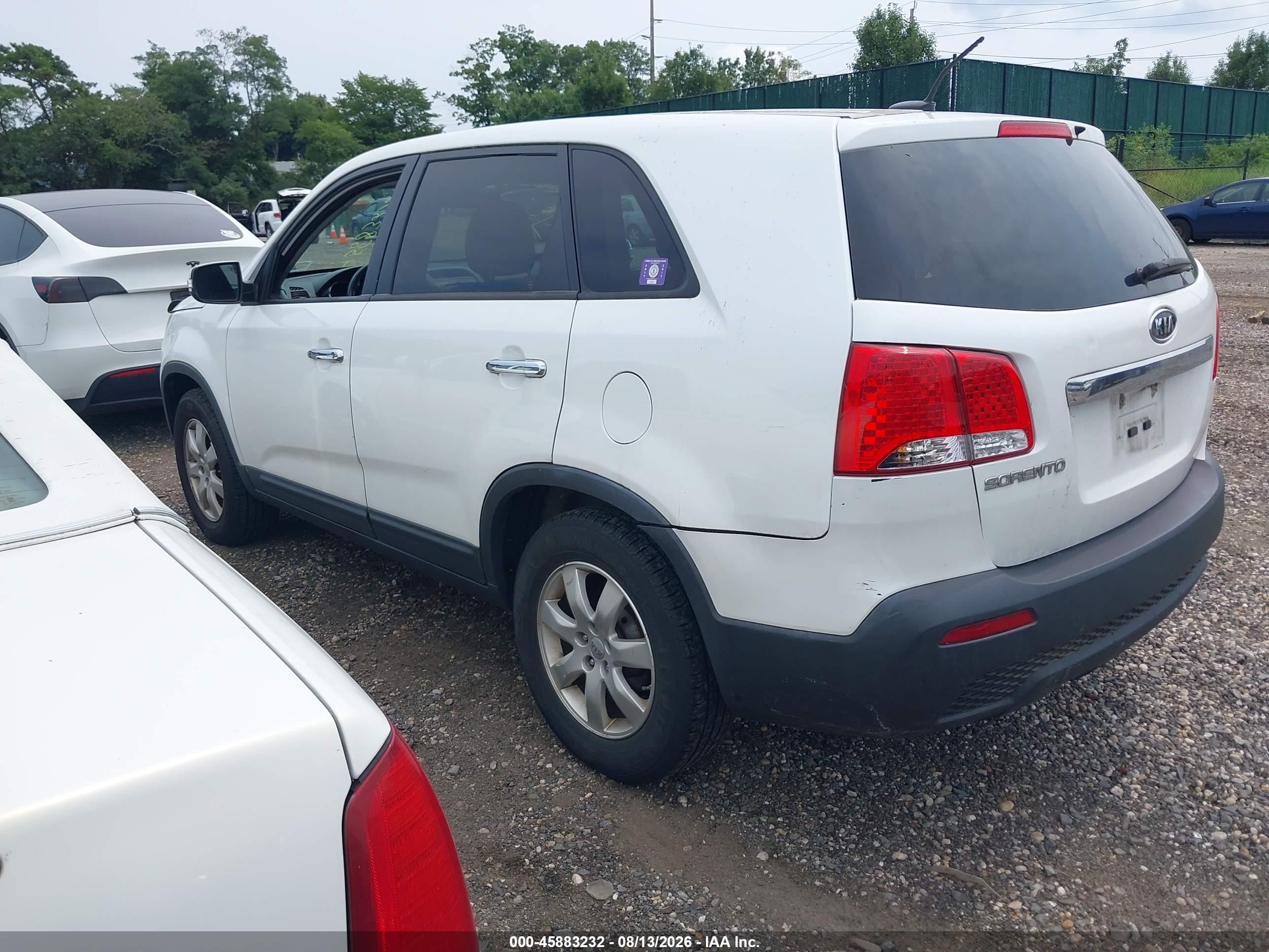 2012 Kia Sorento Lx White vin: 5XYKT4A10CG234071
