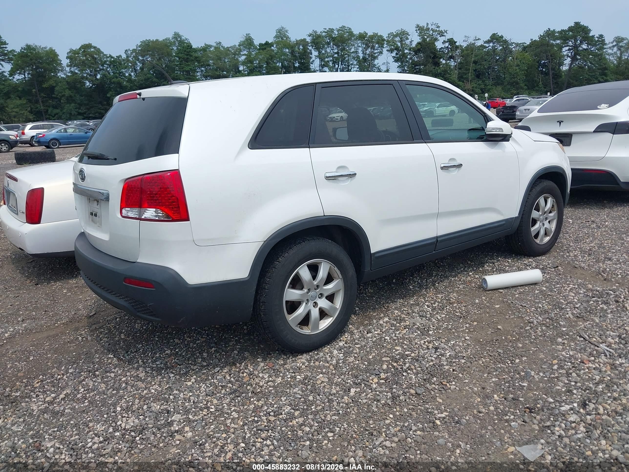 2012 Kia Sorento Lx White vin: 5XYKT4A10CG234071