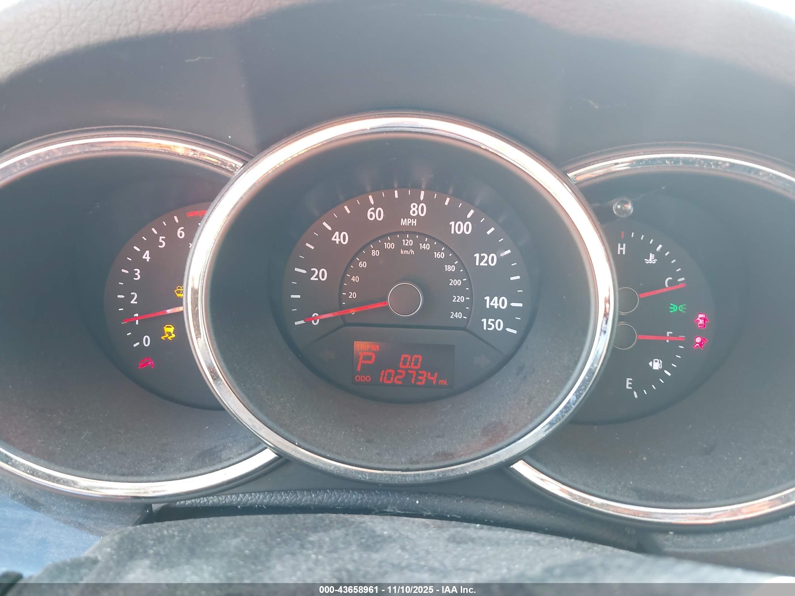 2013 Kia Sorento Lx White vin: 5XYKT4A10DG351876