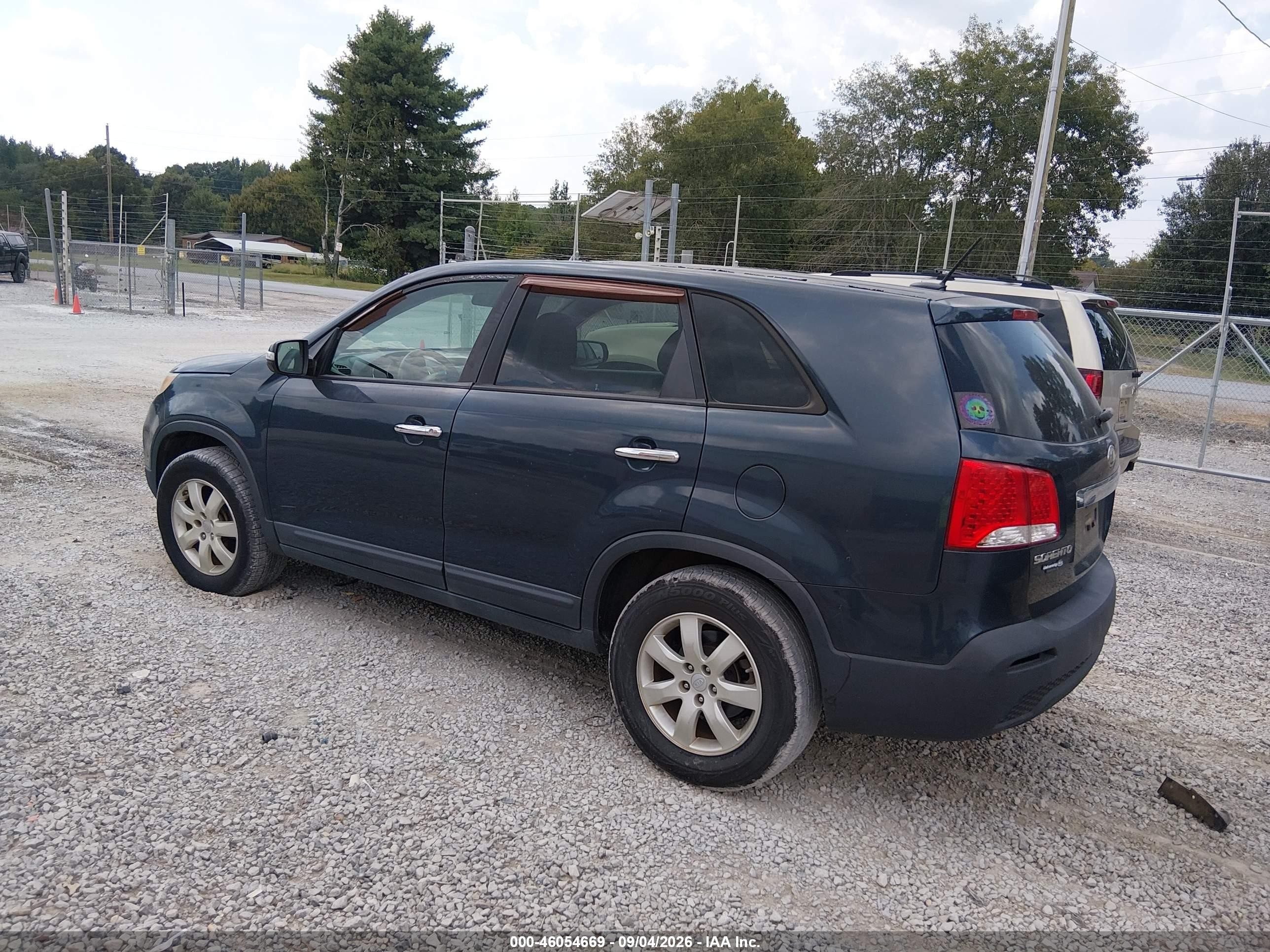 2012 Kia Sorento Lx Blue vin: 5XYKT4A12CG193314
