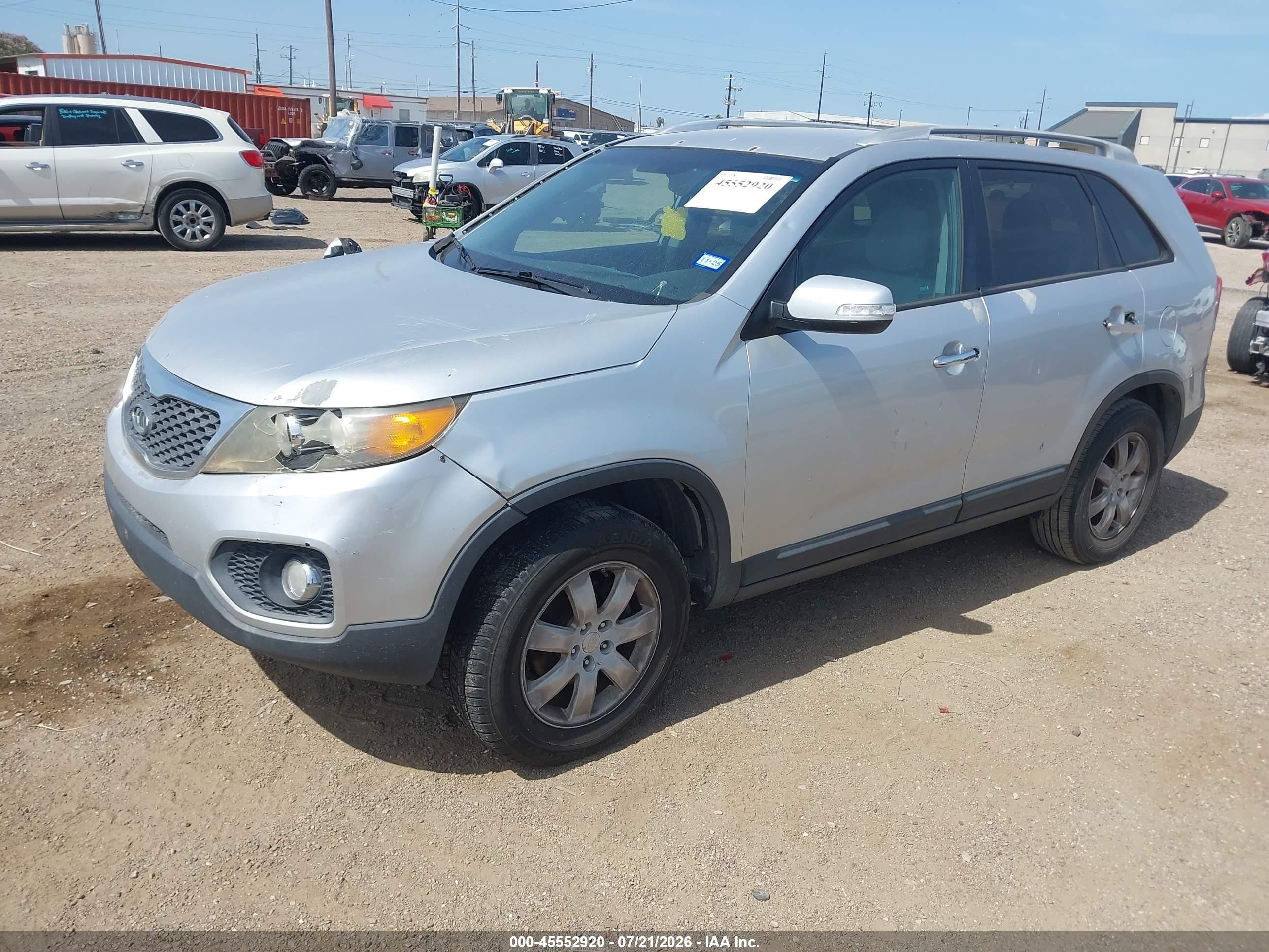 2011 Kia Sorento Lx Silver vin: 5XYKT4A13BG049110