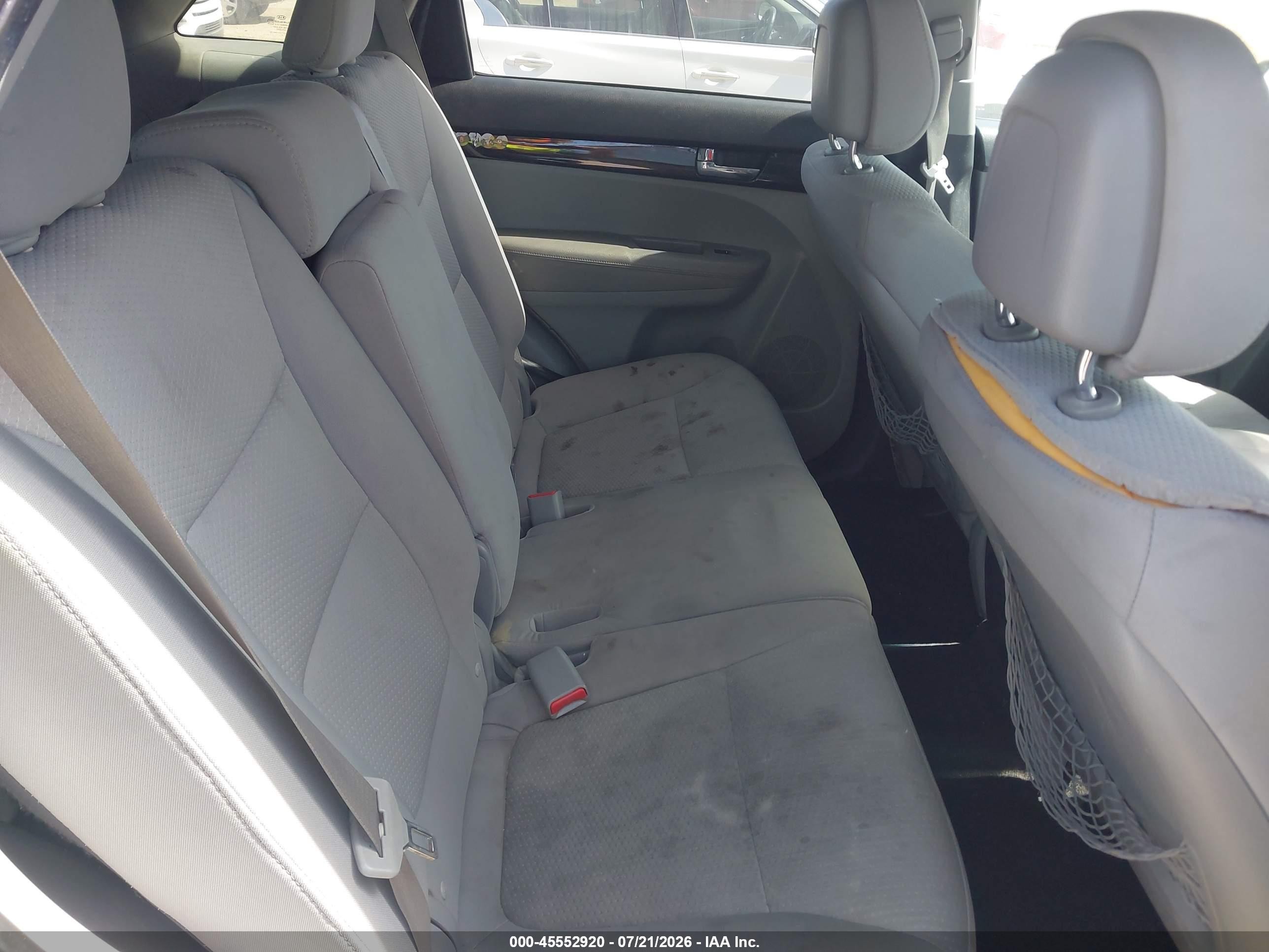 2011 Kia Sorento Lx Silver vin: 5XYKT4A13BG049110