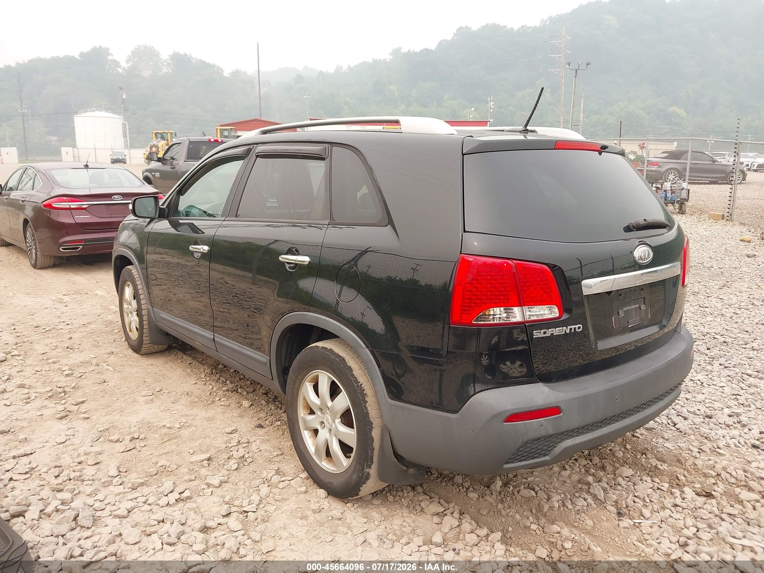2011 Kia Sorento Lx Black vin: 5XYKT4A13BG071673