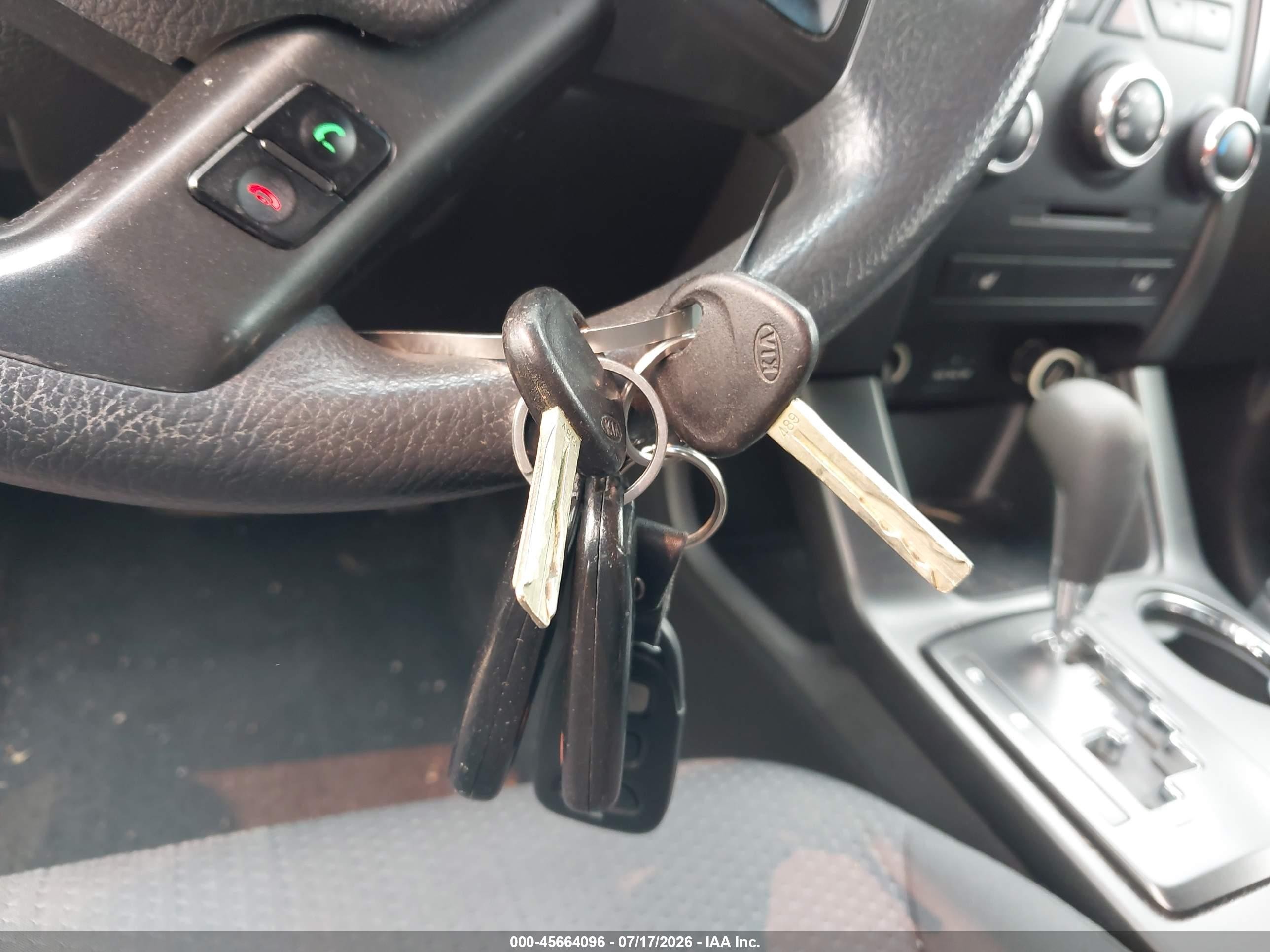 2011 Kia Sorento Lx Black vin: 5XYKT4A13BG071673