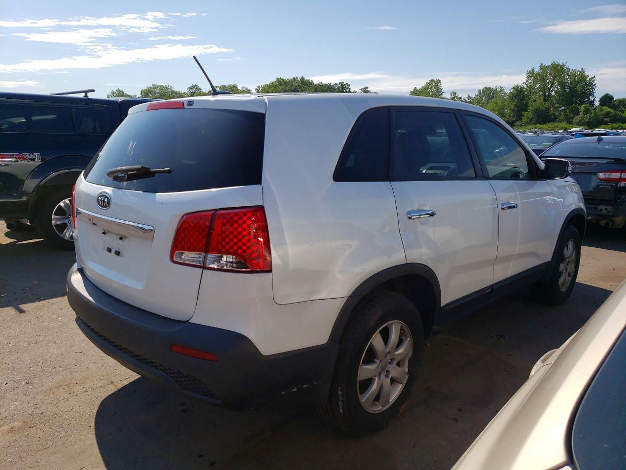 2012 Kia Sorento Lx White vin: 5XYKT4A13CG221234