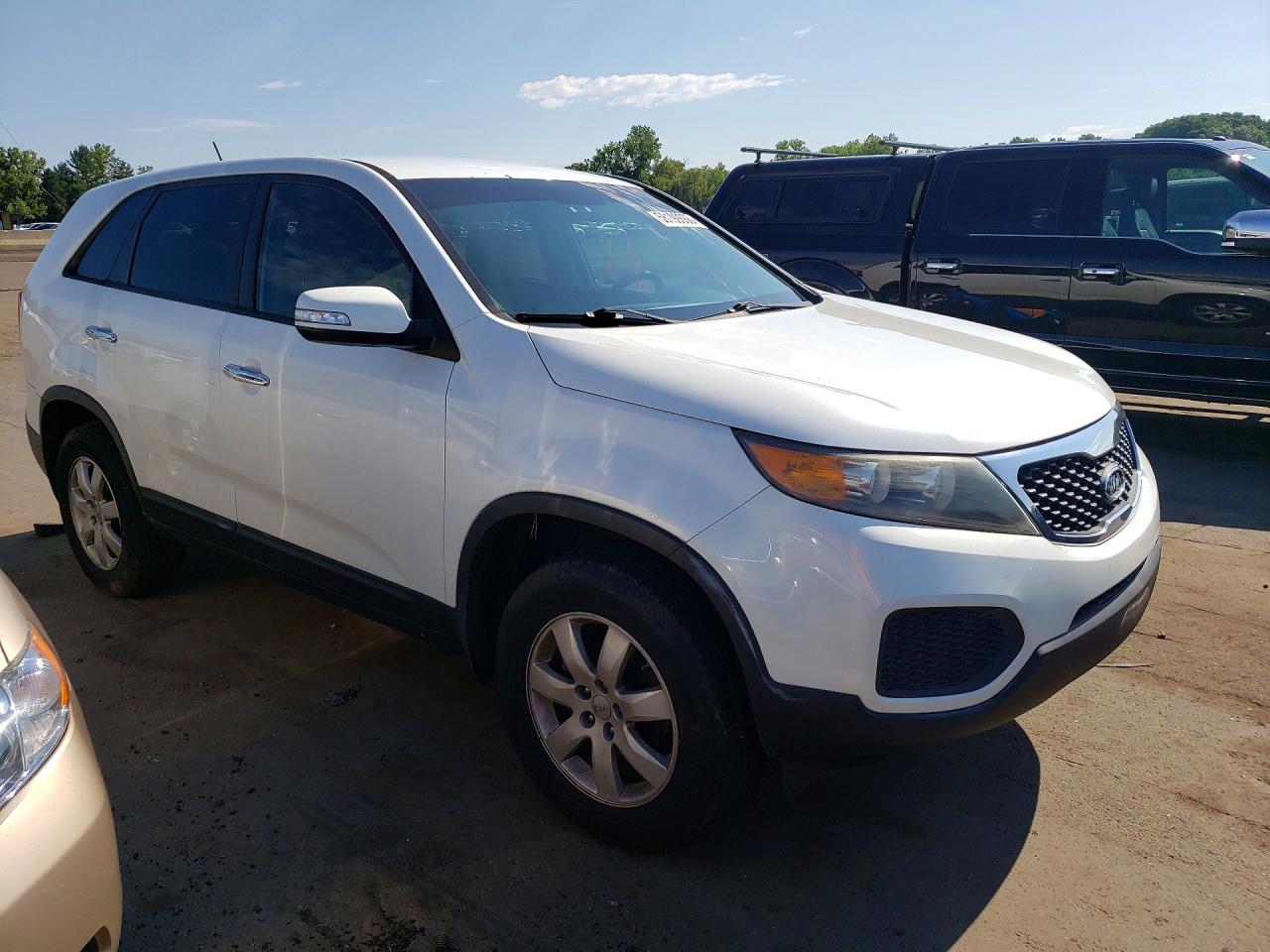 2012 Kia Sorento Lx White vin: 5XYKT4A13CG221234