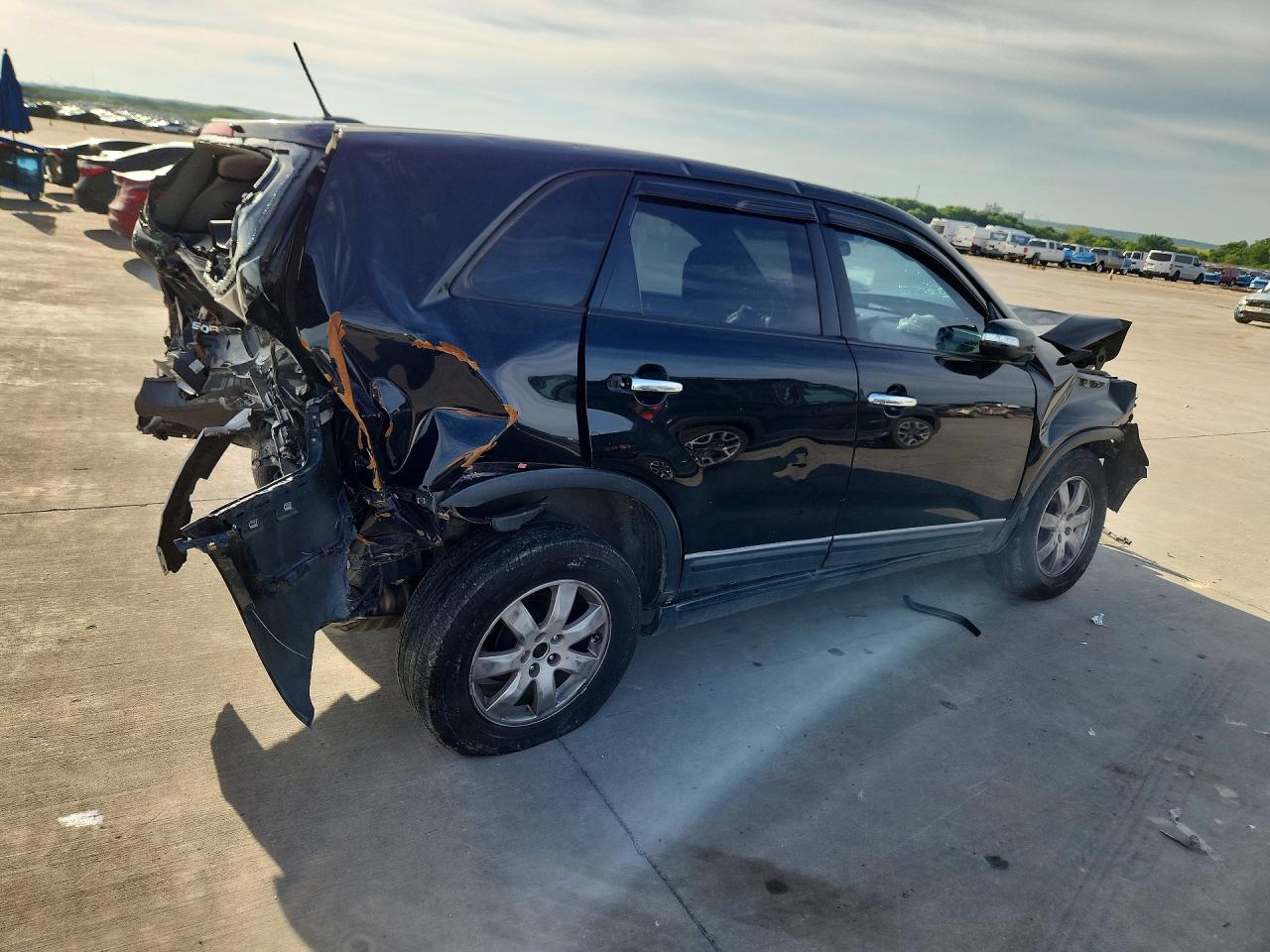 2013 Kia Sorento Lx Black vin: 5XYKT4A13DG393619