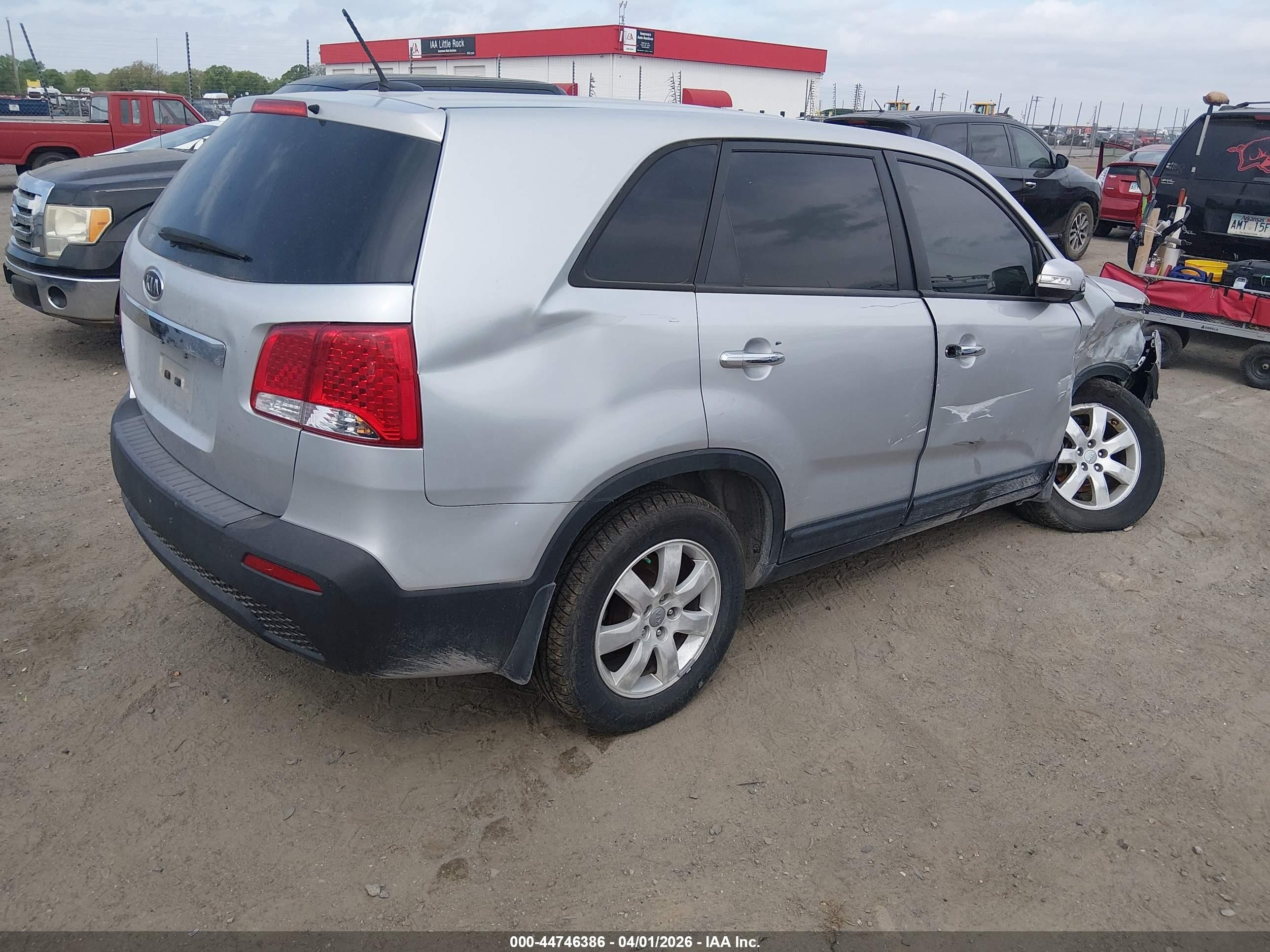 2012 Kia Sorento Lx Silver vin: 5XYKT4A15CG289650