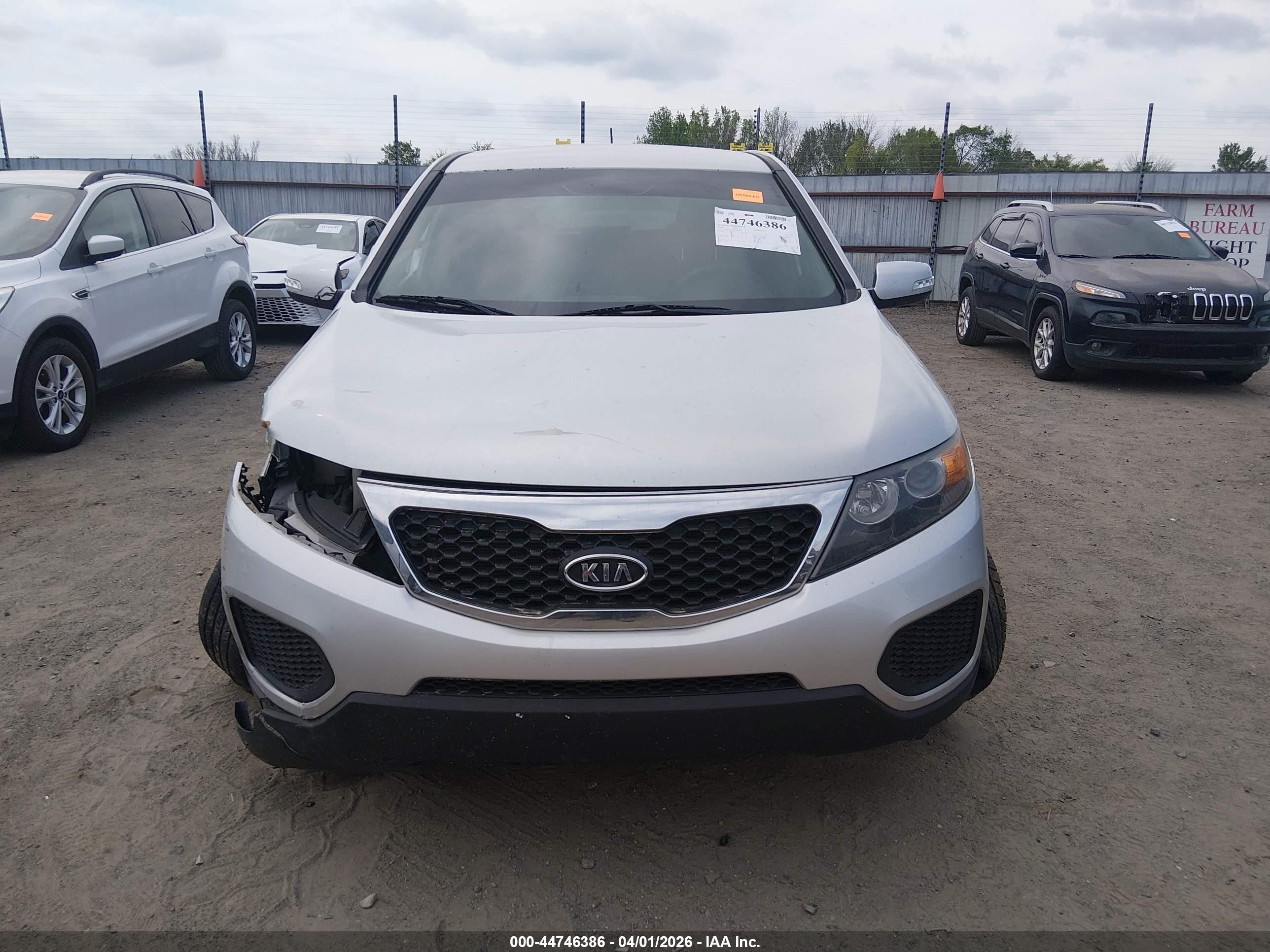 2012 Kia Sorento Lx Silver vin: 5XYKT4A15CG289650