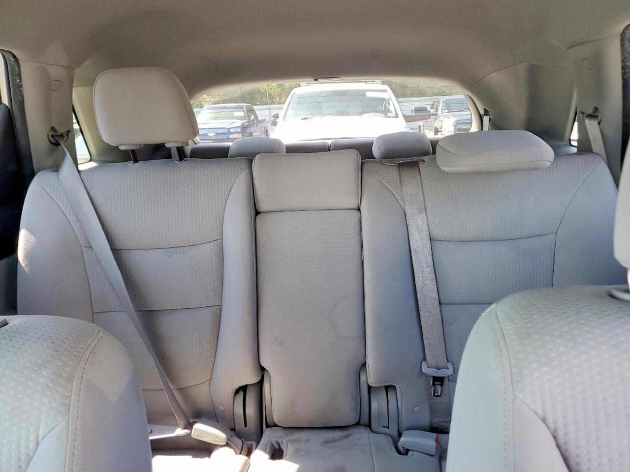 2011 Kia Sorento Lx Silver vin: 5XYKT4A16BG049523
