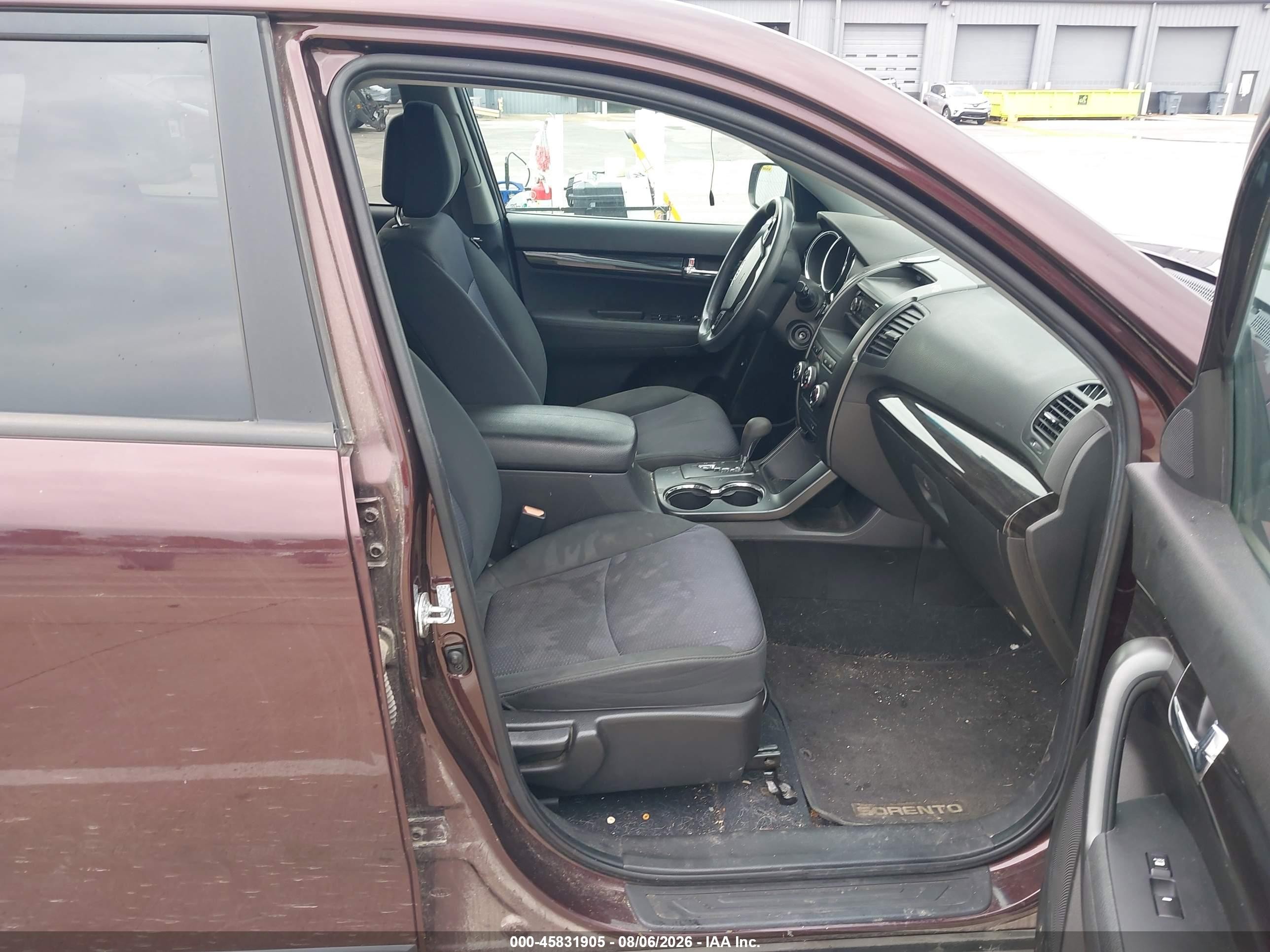 2011 Kia Sorento Lx Burgundy vin: 5XYKT4A16BG052891