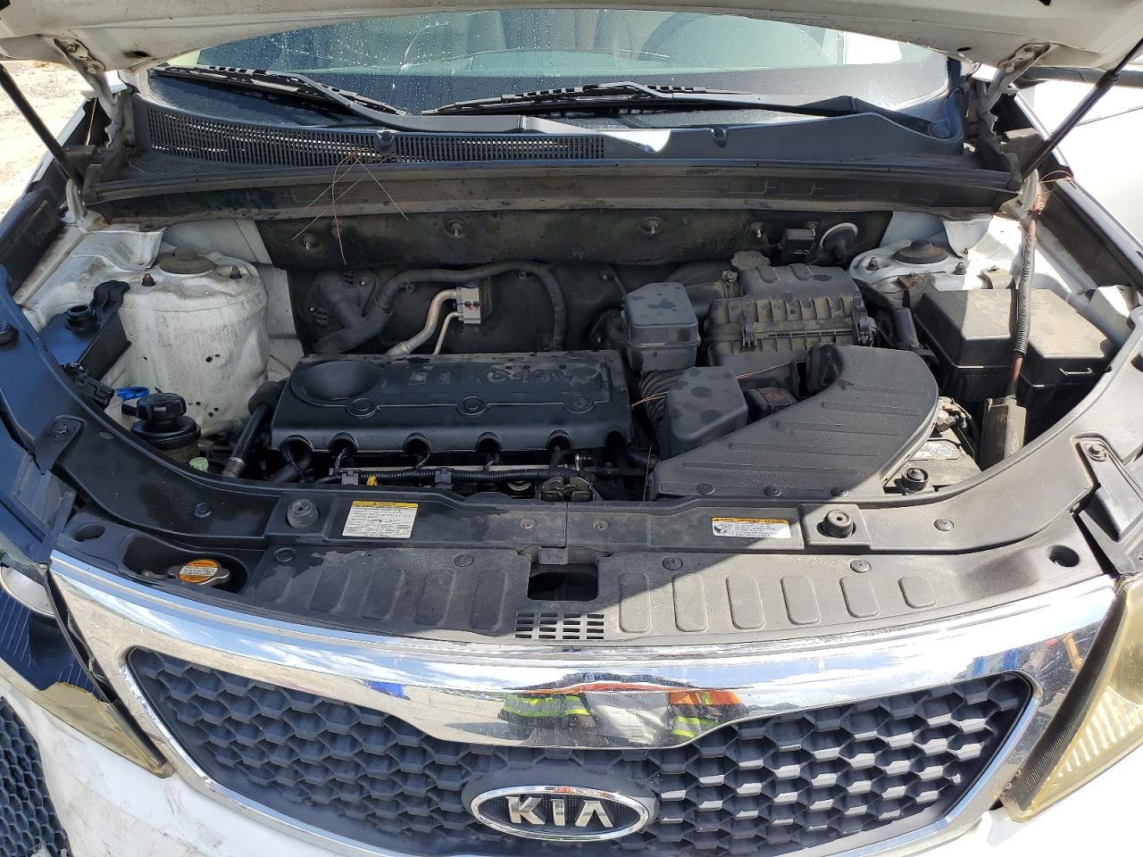 2013 Kia Sorento Lx White vin: 5XYKT4A17DG331351