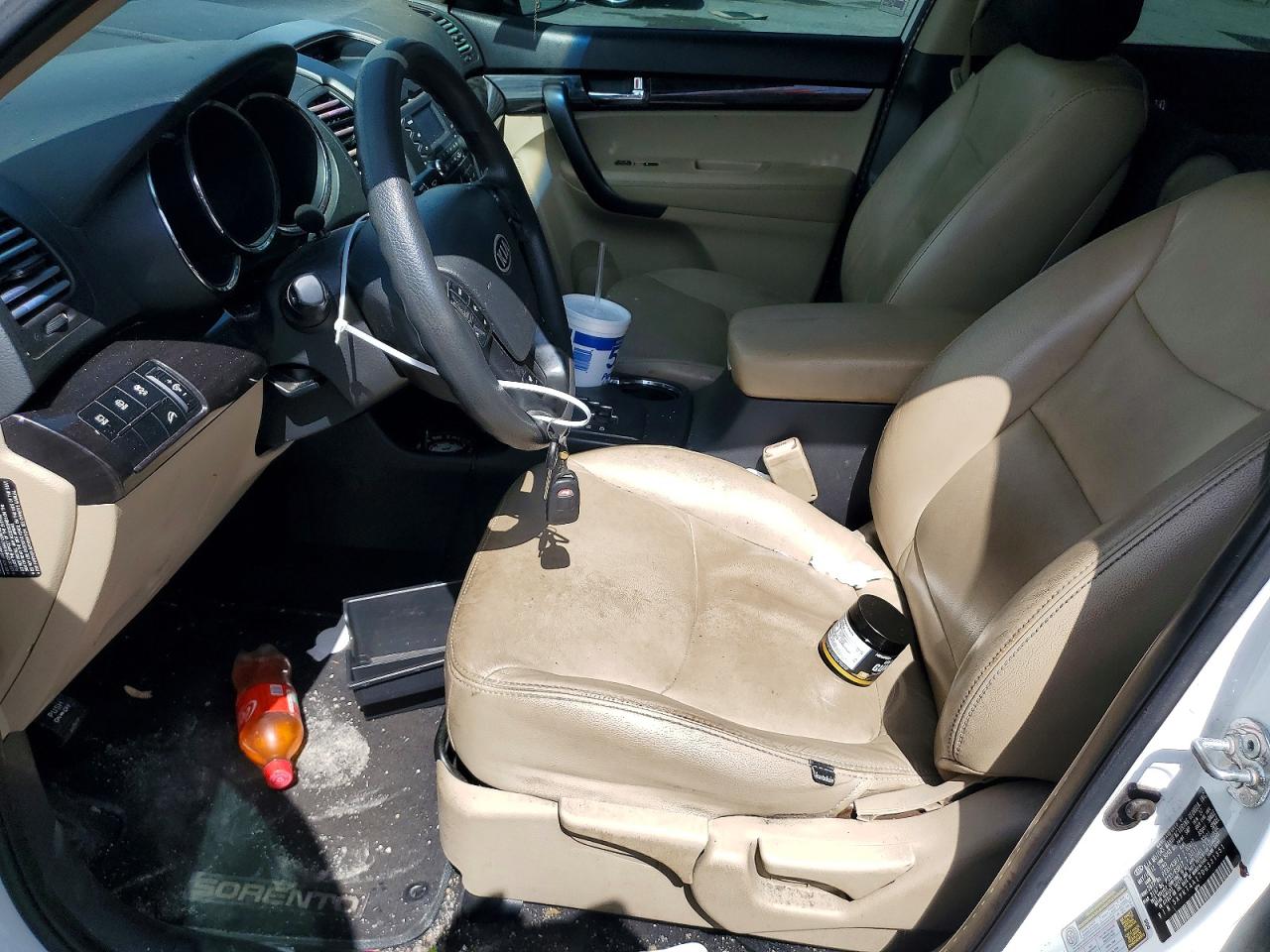 2013 Kia Sorento Lx White vin: 5XYKT4A17DG331351